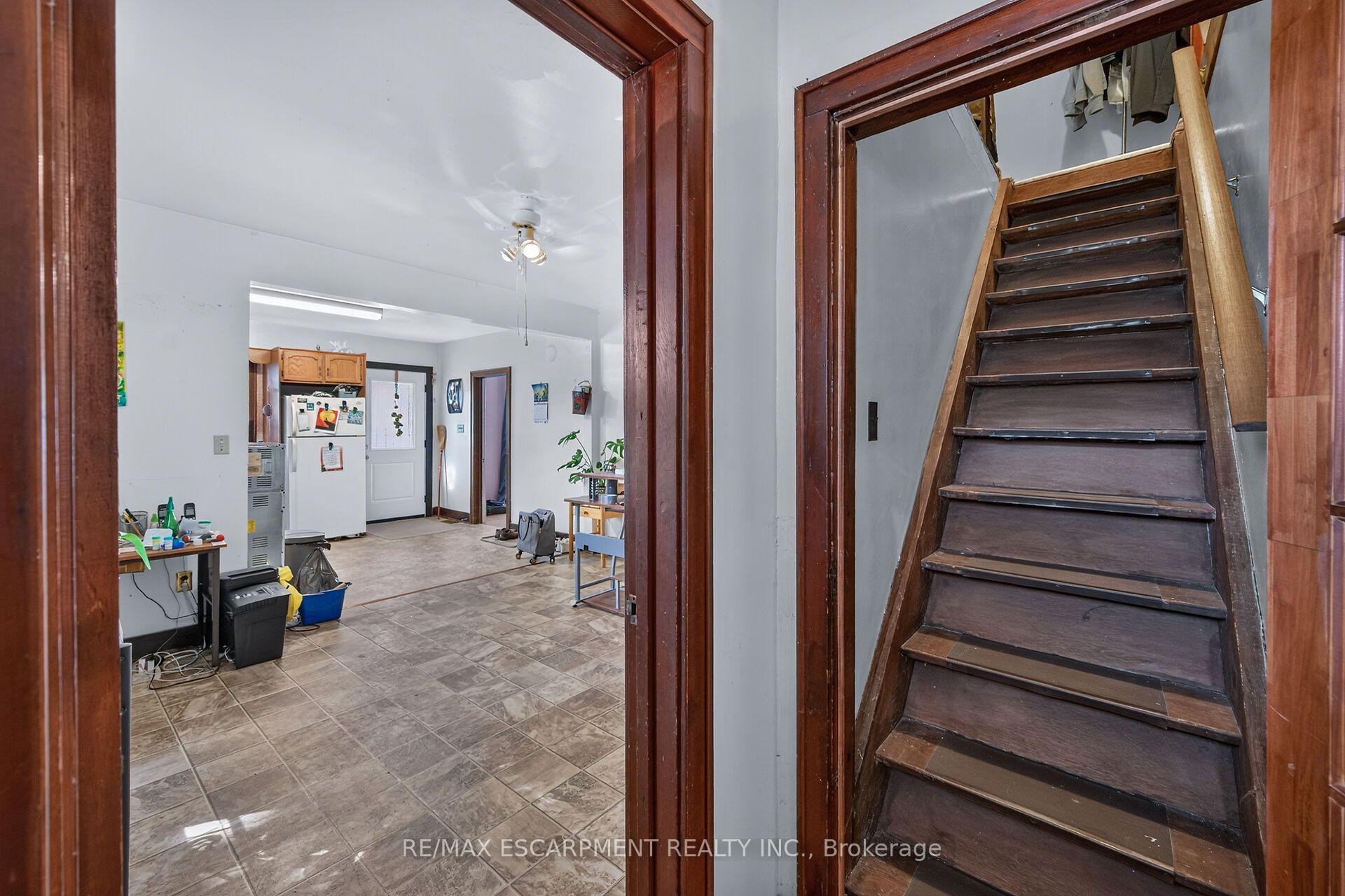 Photo 22 of 60 Locks Road, Brantford, Echo Place — HOMEH