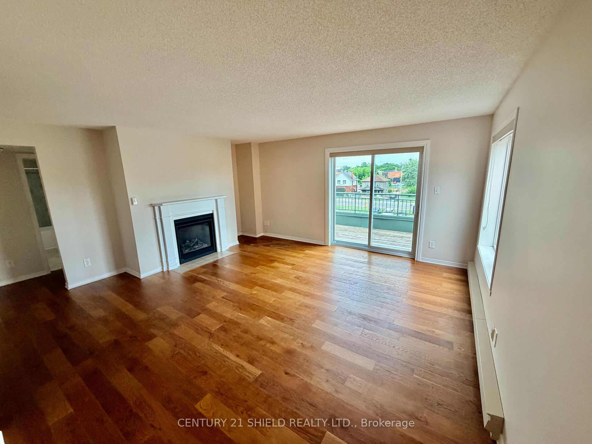 Photo 10 of Unit 404, 121 Water Street W, Cornwall, Cornwall — HOMEH