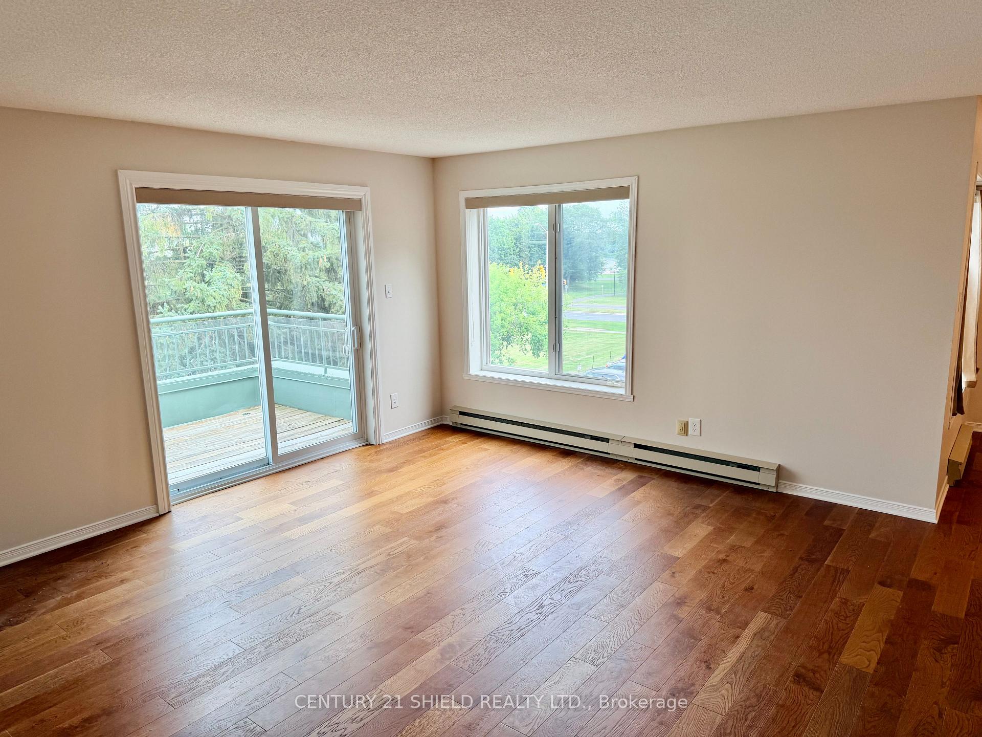 Photo 14 of Unit 404, 121 Water Street W, Cornwall, Cornwall — HOMEH