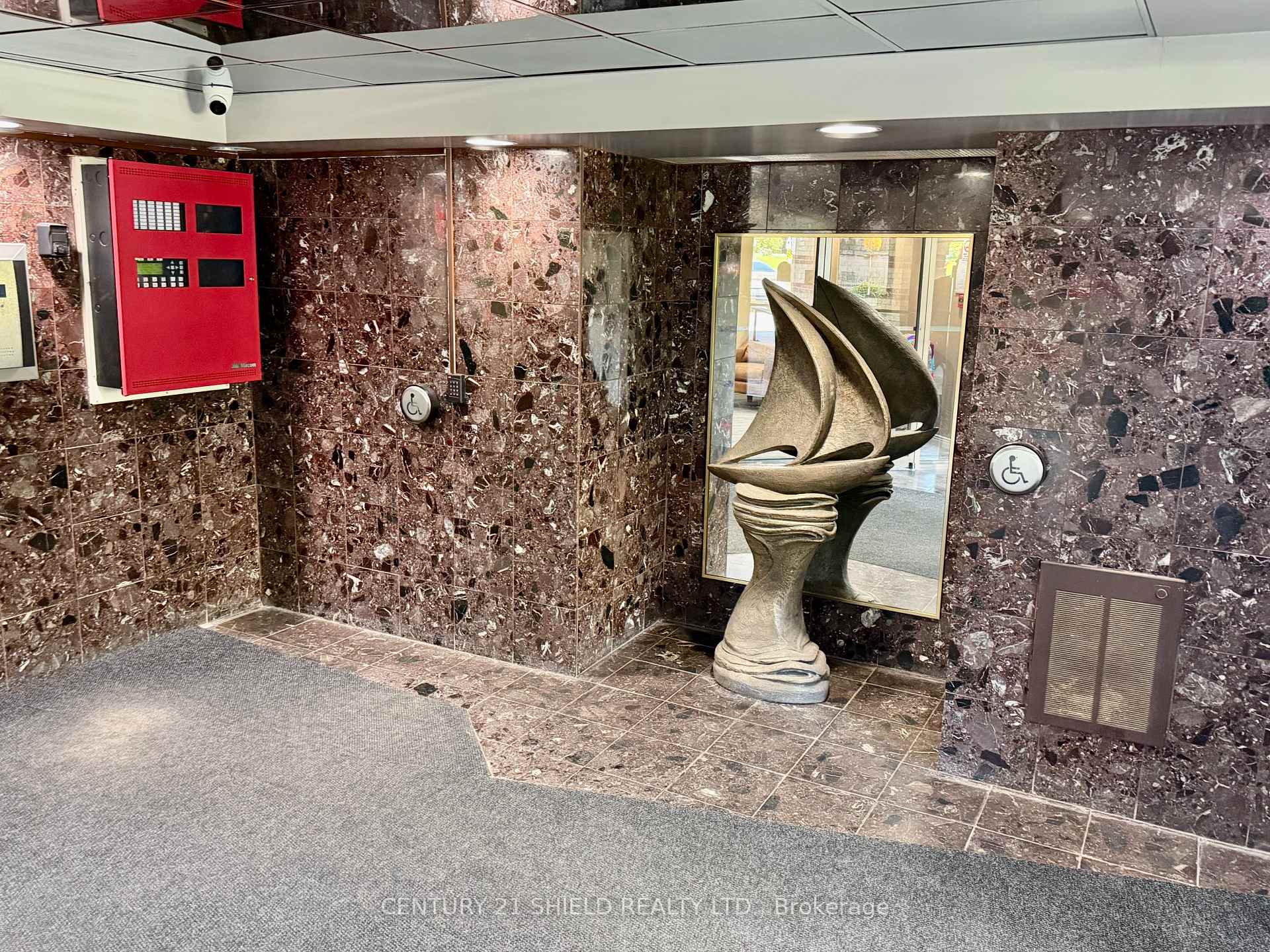 Photo 23 of Unit 404, 121 Water Street W, Cornwall, Cornwall — HOMEH