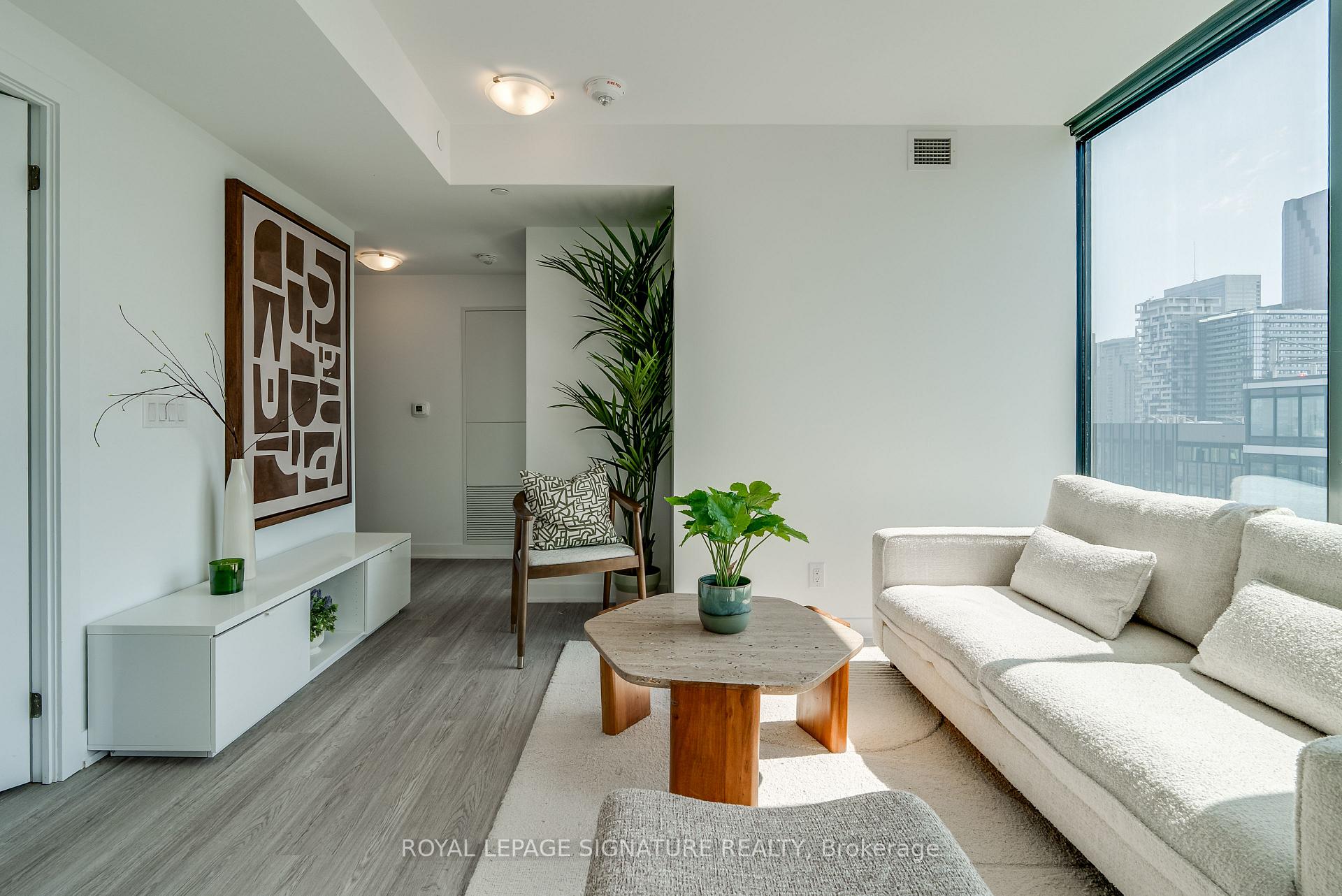 Photo 4 of Unit 3103, 47 Mutual Street, Toronto, Church-Yonge Corridor — HOMEH