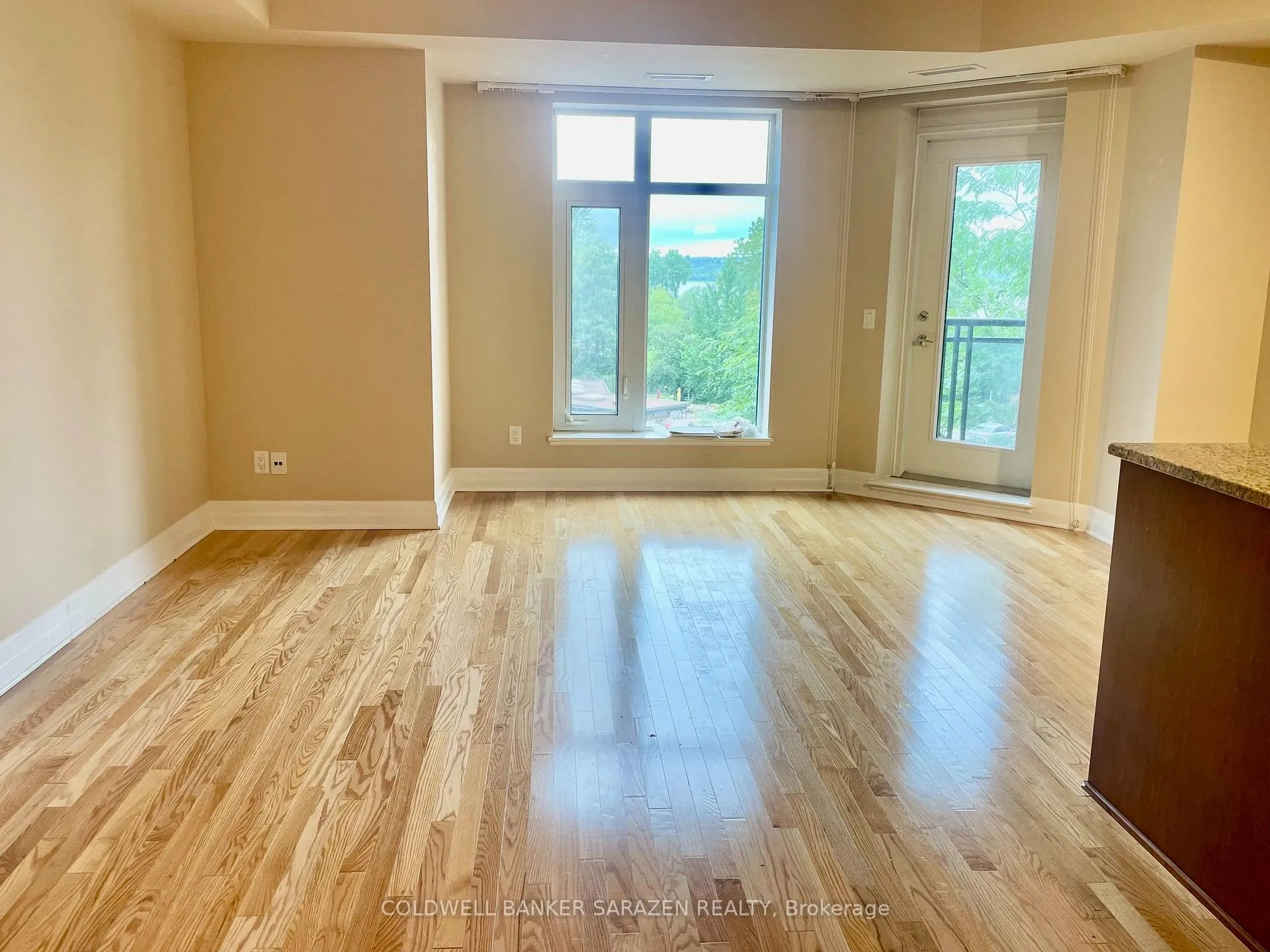 Photo 4 of Unit 307, 75 Cleary Avenue, Ottawa, Woodroffe — HOMEH