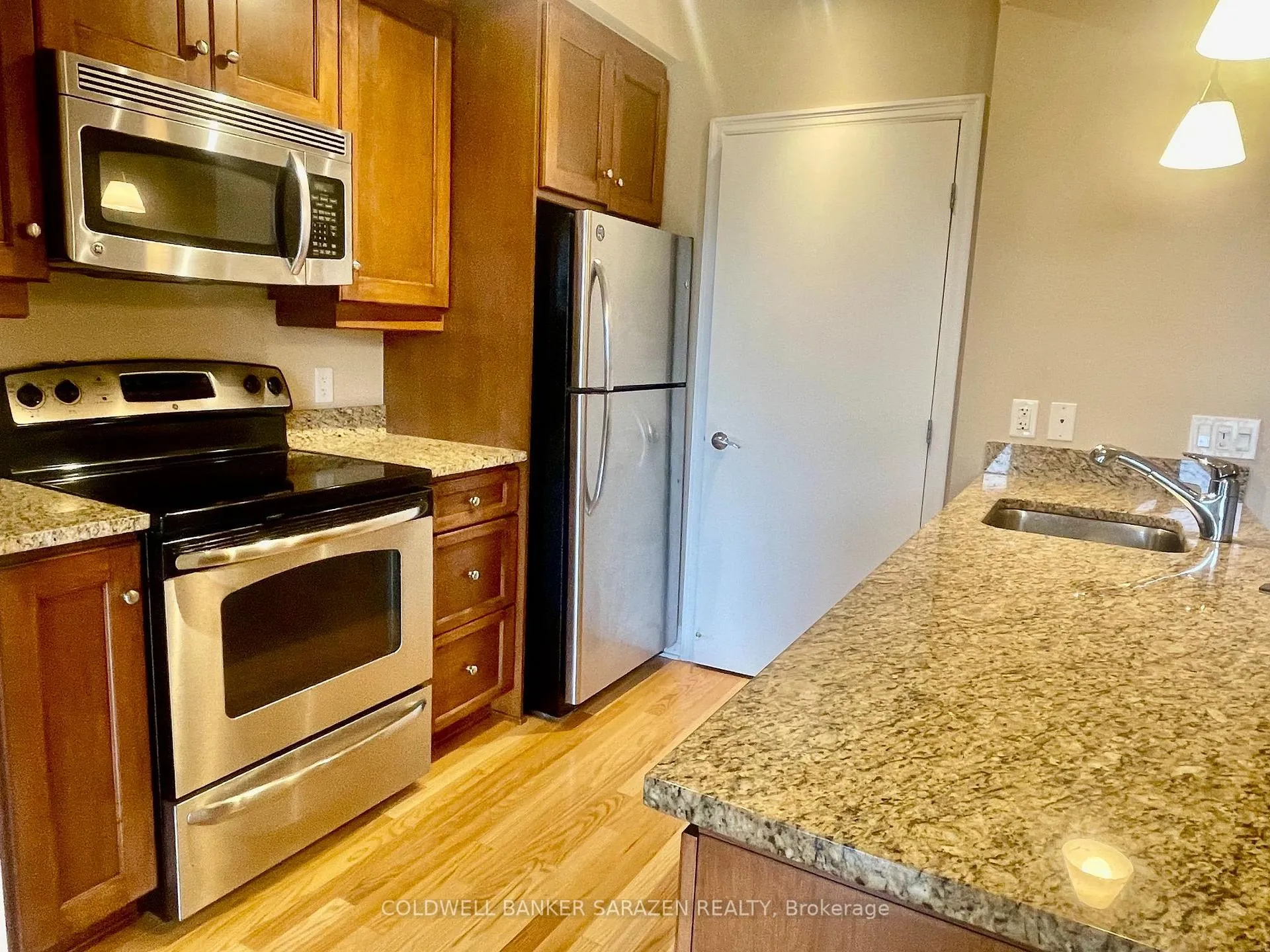Photo 6 of Unit 307, 75 Cleary Avenue, Ottawa, Woodroffe — HOMEH