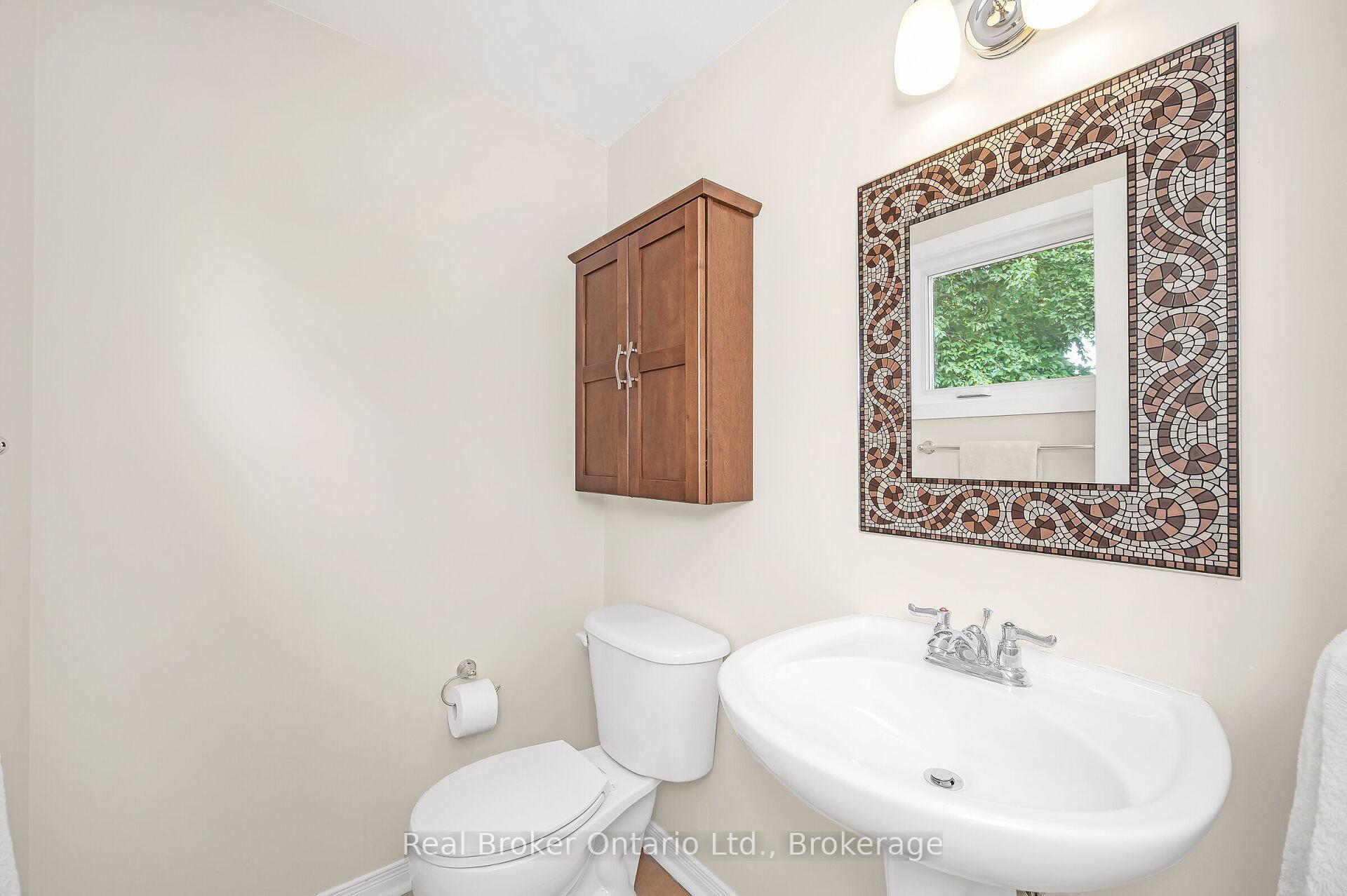 Photo 25 of 285 Surrey Drive, Oakville, Bronte — HOMEH