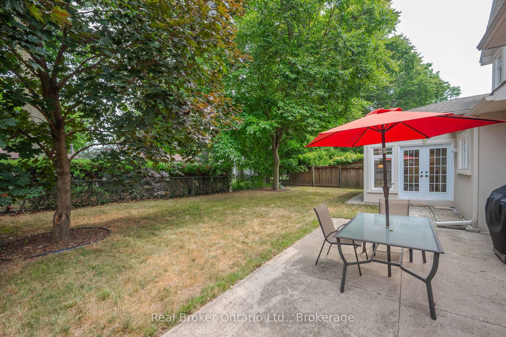 Photo 44 of 285 Surrey Drive, Oakville, Bronte — HOMEH