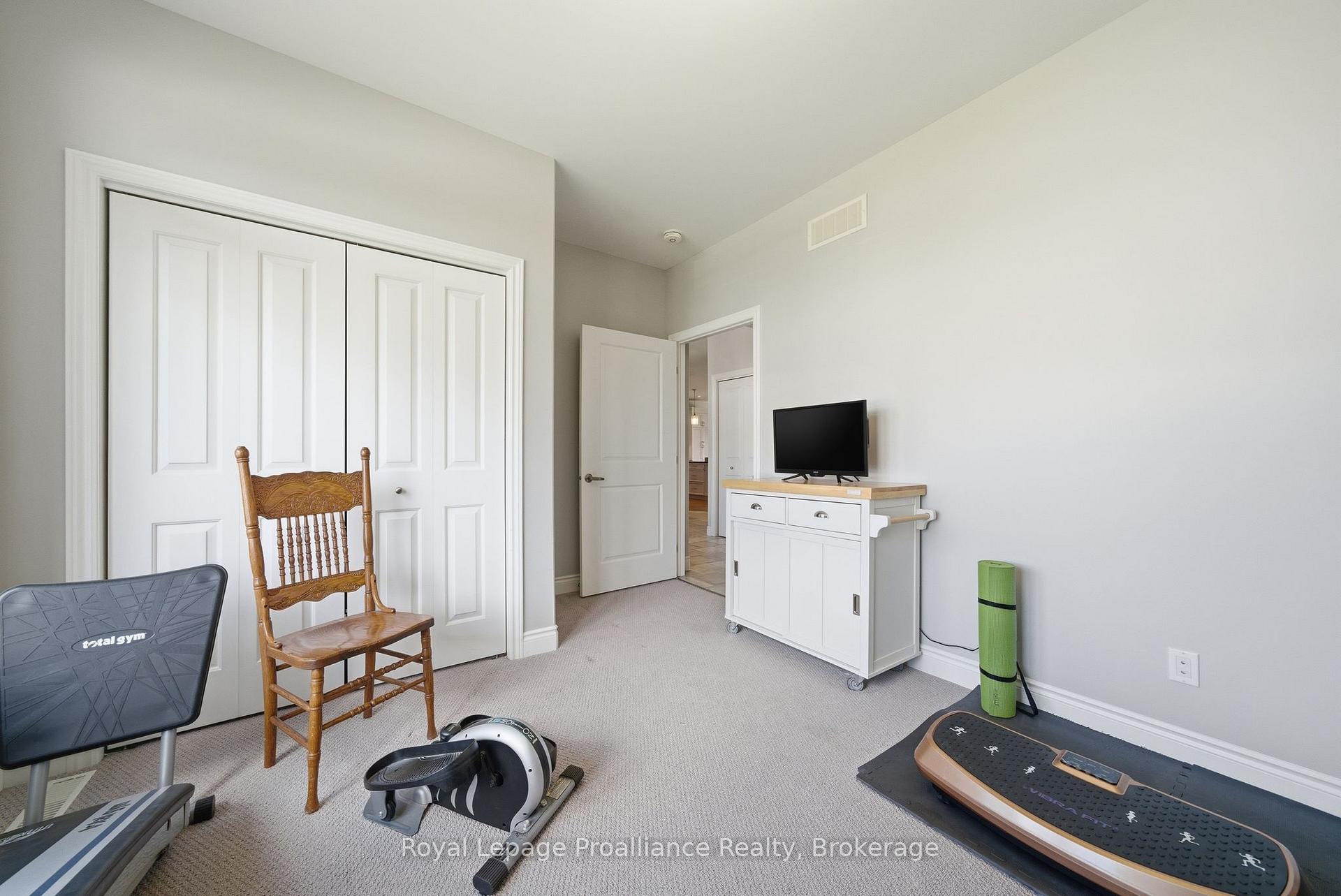Photo 17 of 5 Kempton Avenue, Belleville, Thurlow Ward — HOMEH