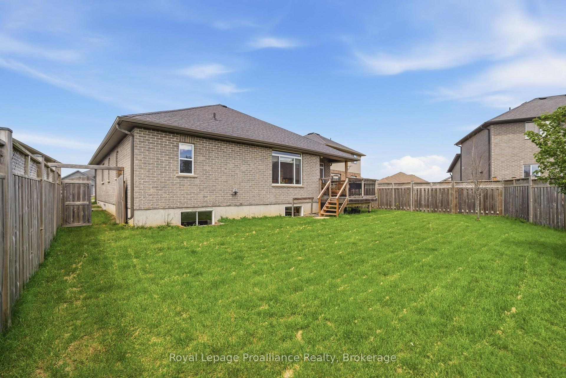 Photo 32 of 5 Kempton Avenue, Belleville, Thurlow Ward — HOMEH
