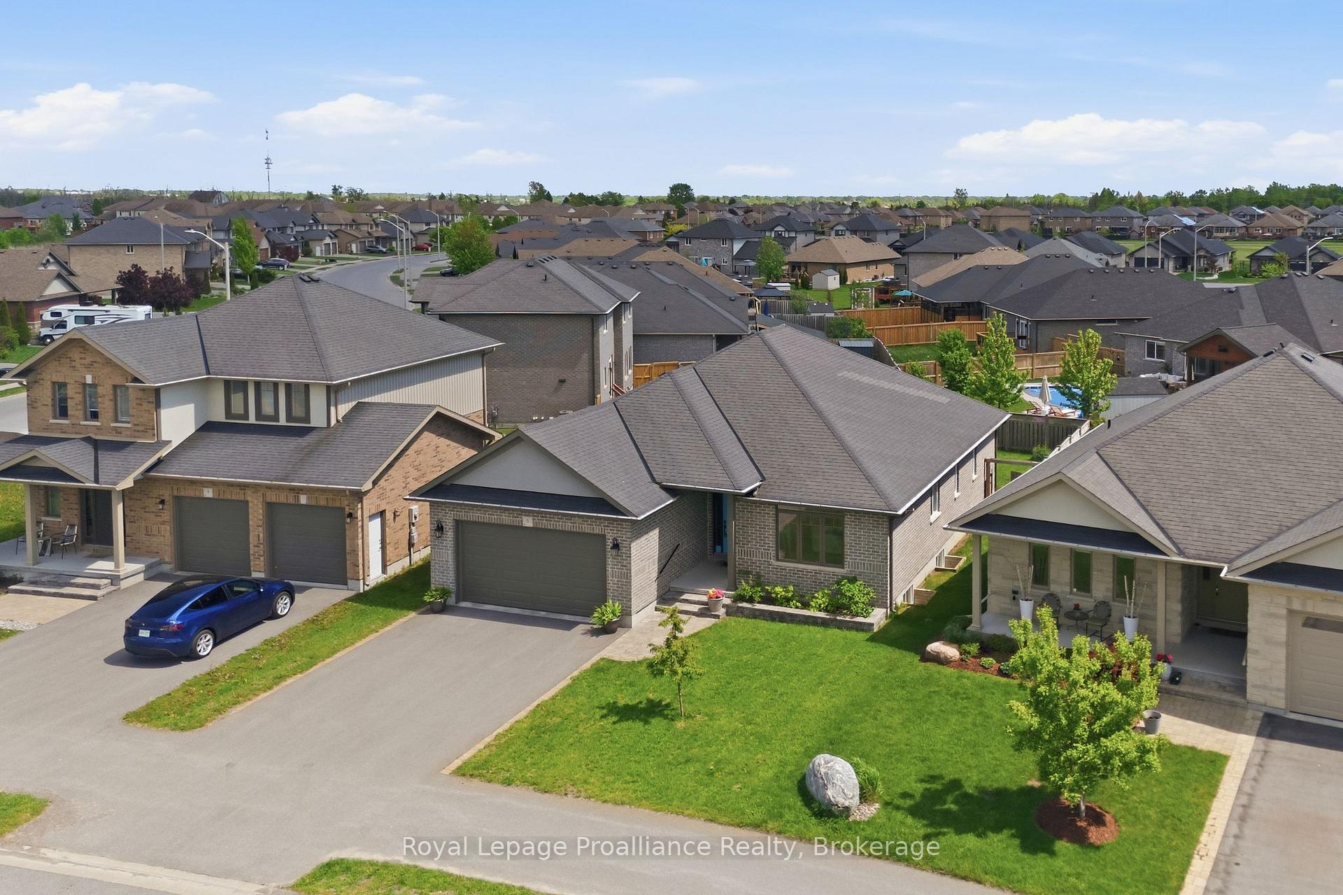 Photo 41 of 5 Kempton Avenue, Belleville, Thurlow Ward — HOMEH
