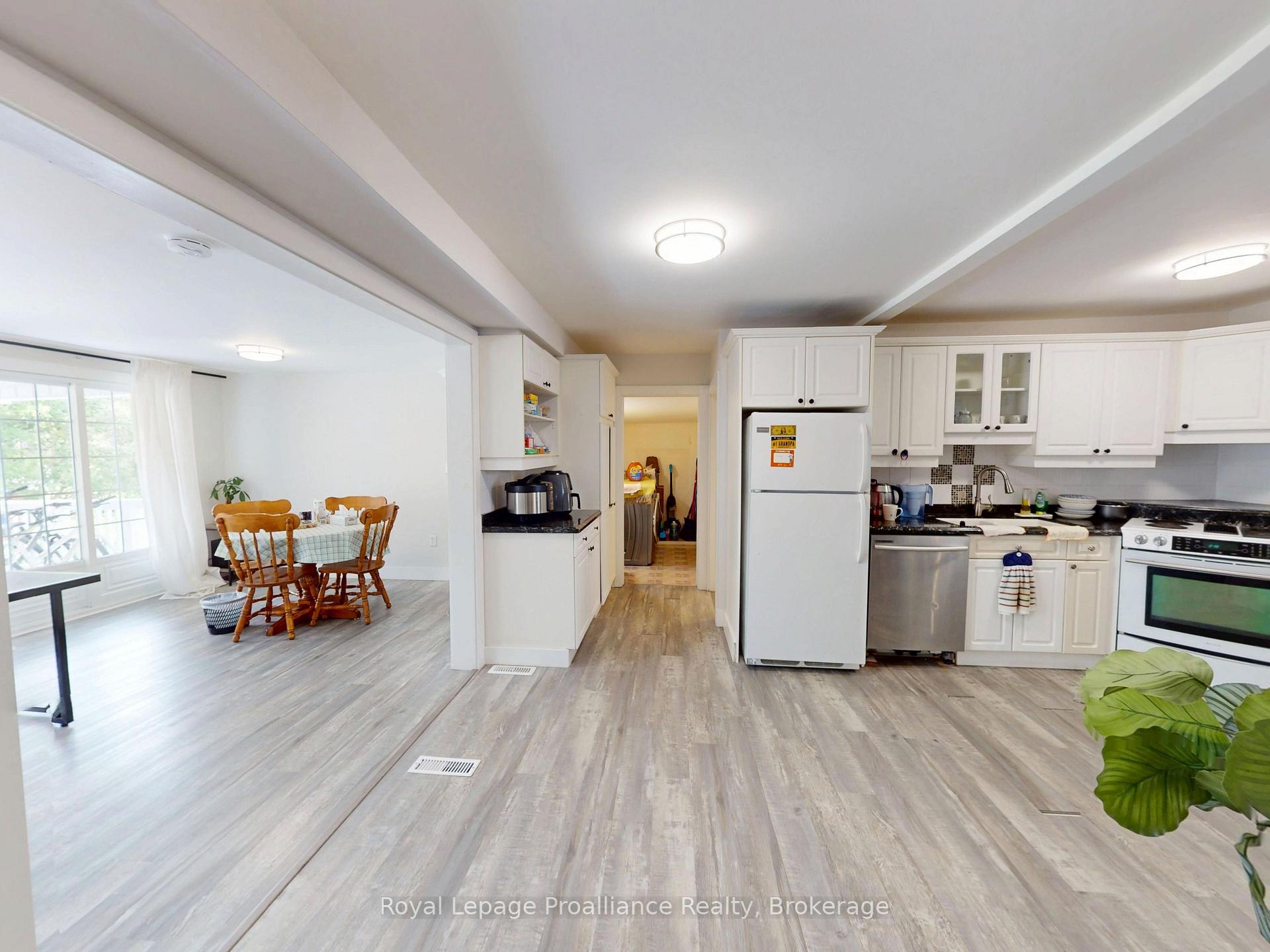 Photo 63 of 136 Macdonald Avenue, Belleville, Belleville Ward — HOMEH