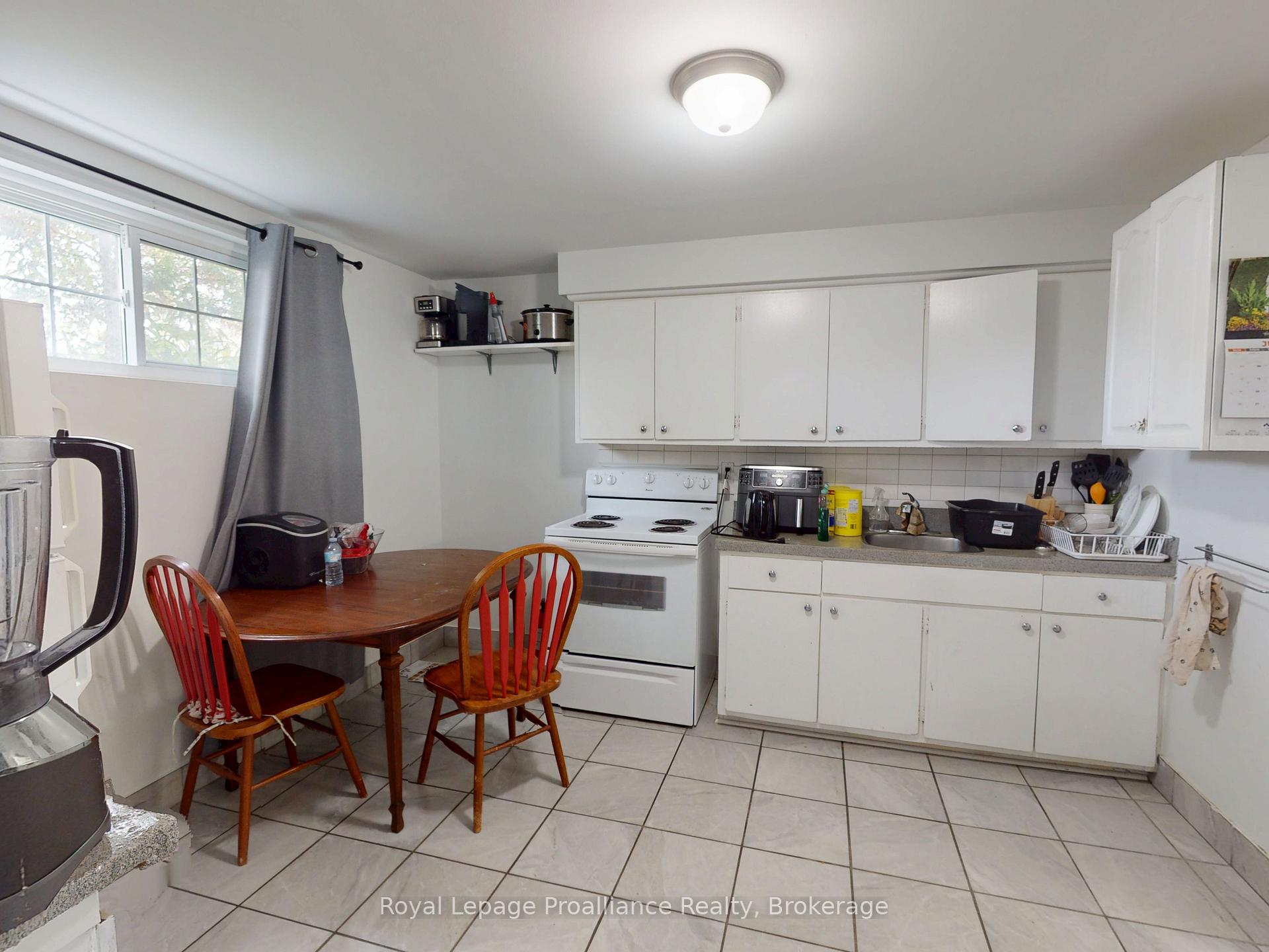 Photo 81 of 136 Macdonald Avenue, Belleville, Belleville Ward — HOMEH