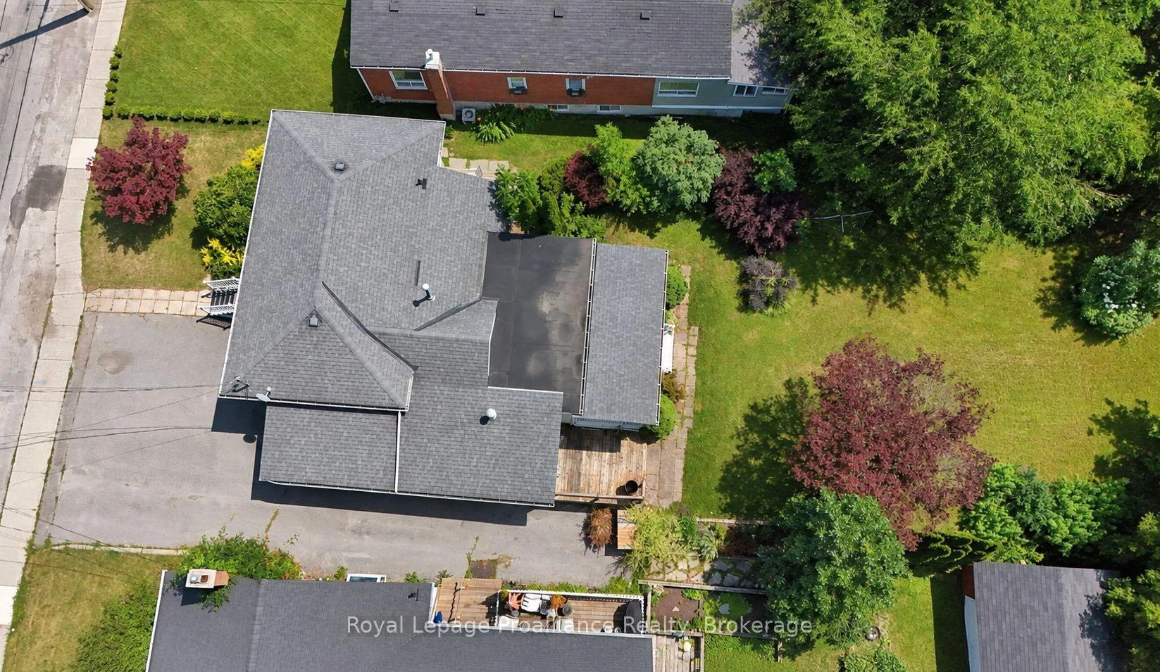Photo 74 of 136 Macdonald Avenue, Belleville, Belleville Ward — HOMEH
