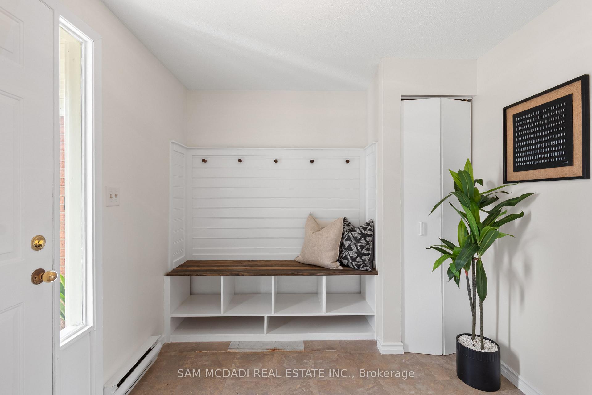 Photo 4 of Unit 2, 160 Rittenhouse Road, Kitchener, Country Hills West — HOMEH