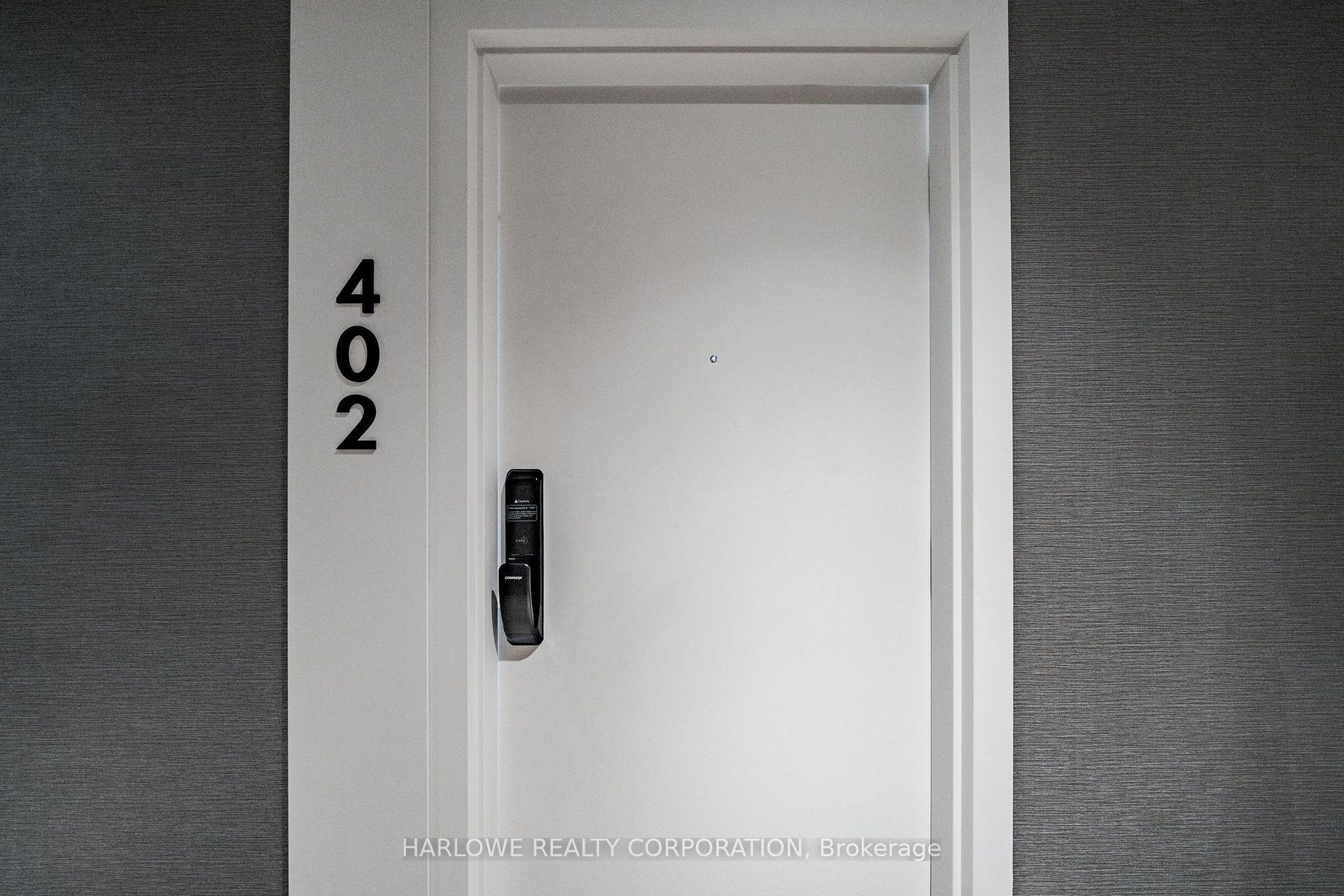 Photo 3 of Unit 402, 500 Upper Wellington Street, Hamilton, Centremount — HOMEH