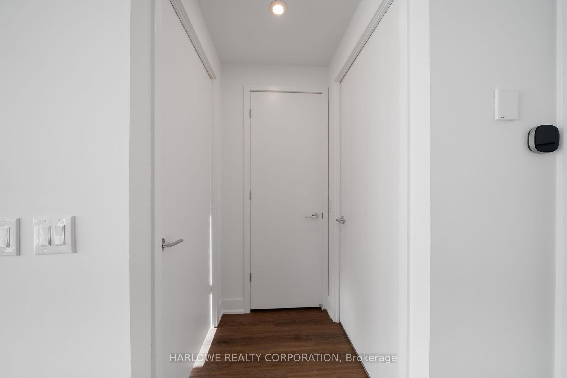 Photo 15 of Unit 402, 500 Upper Wellington Street, Hamilton, Centremount — HOMEH