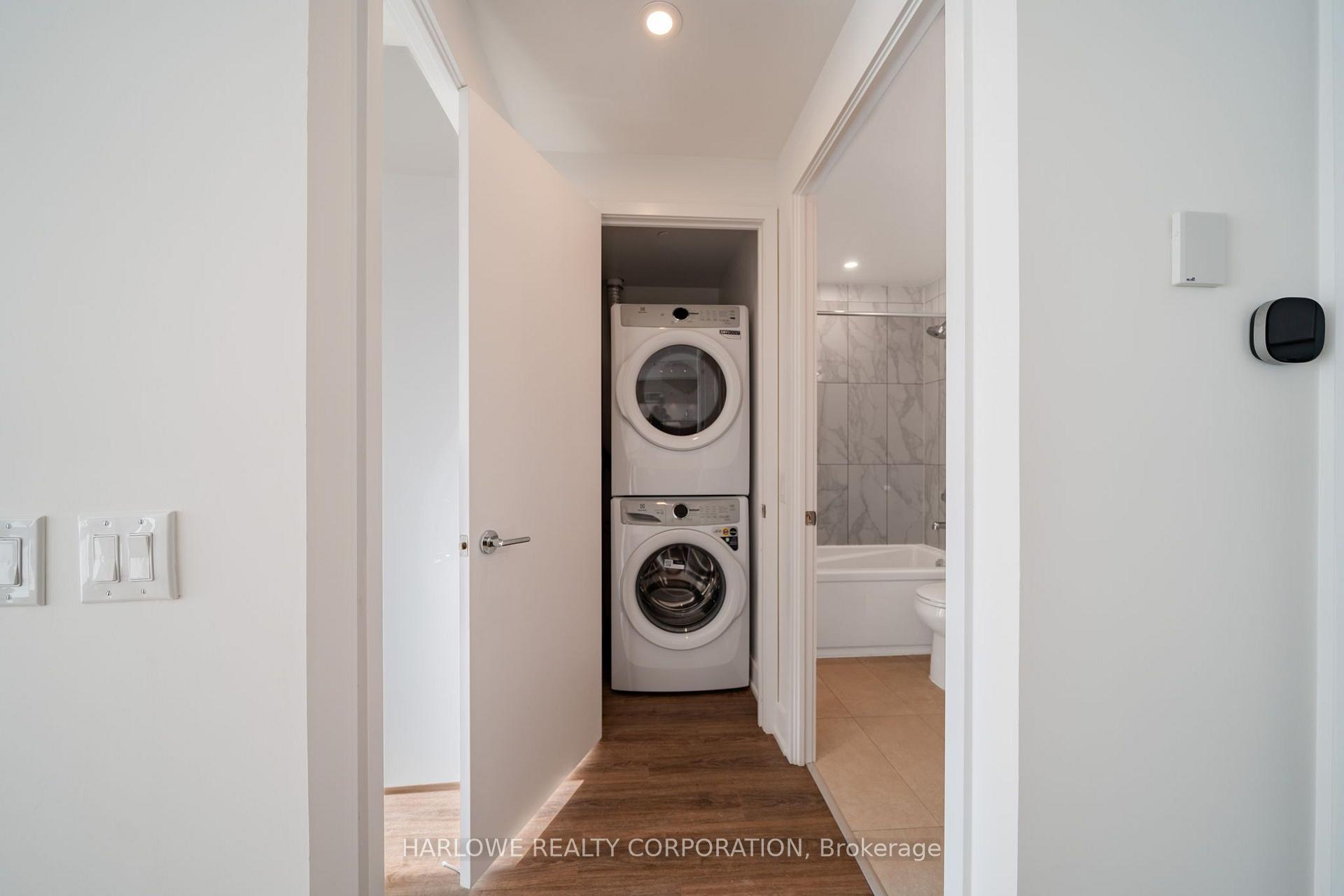 Photo 16 of Unit 402, 500 Upper Wellington Street, Hamilton, Centremount — HOMEH