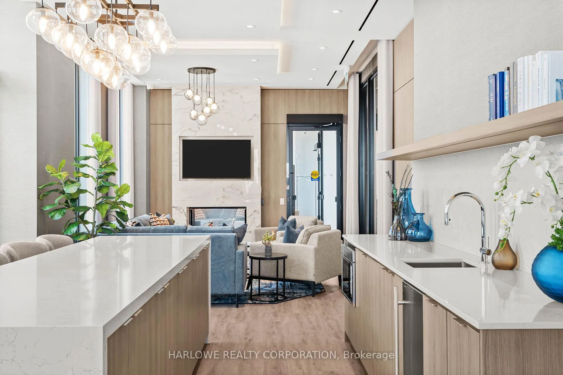 Photo 30 of Unit 402, 500 Upper Wellington Street, Hamilton, Centremount — HOMEH