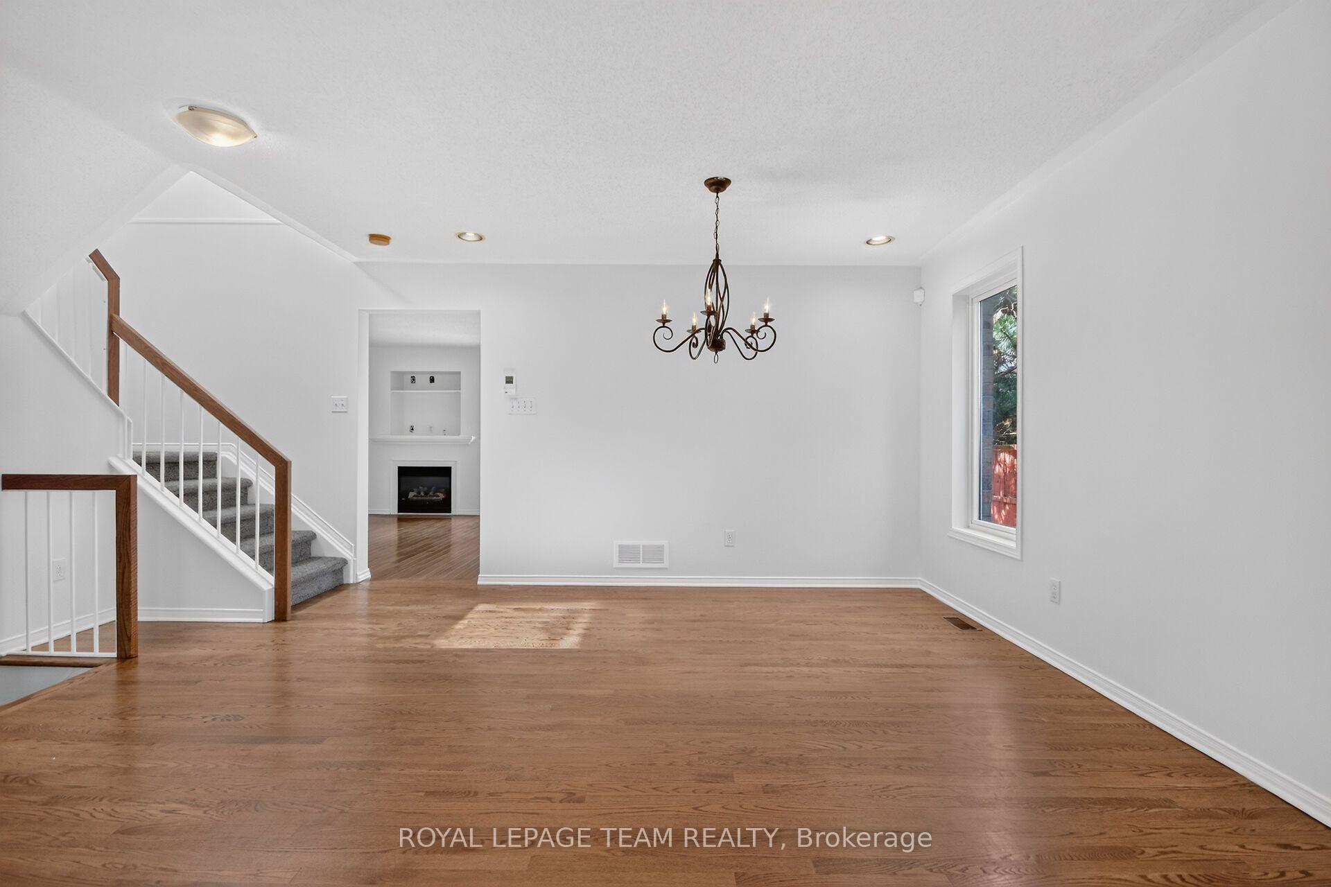 Photo 8 of 32 Vistapointe Drive, Ottawa, Barrhaven East — HOMEH