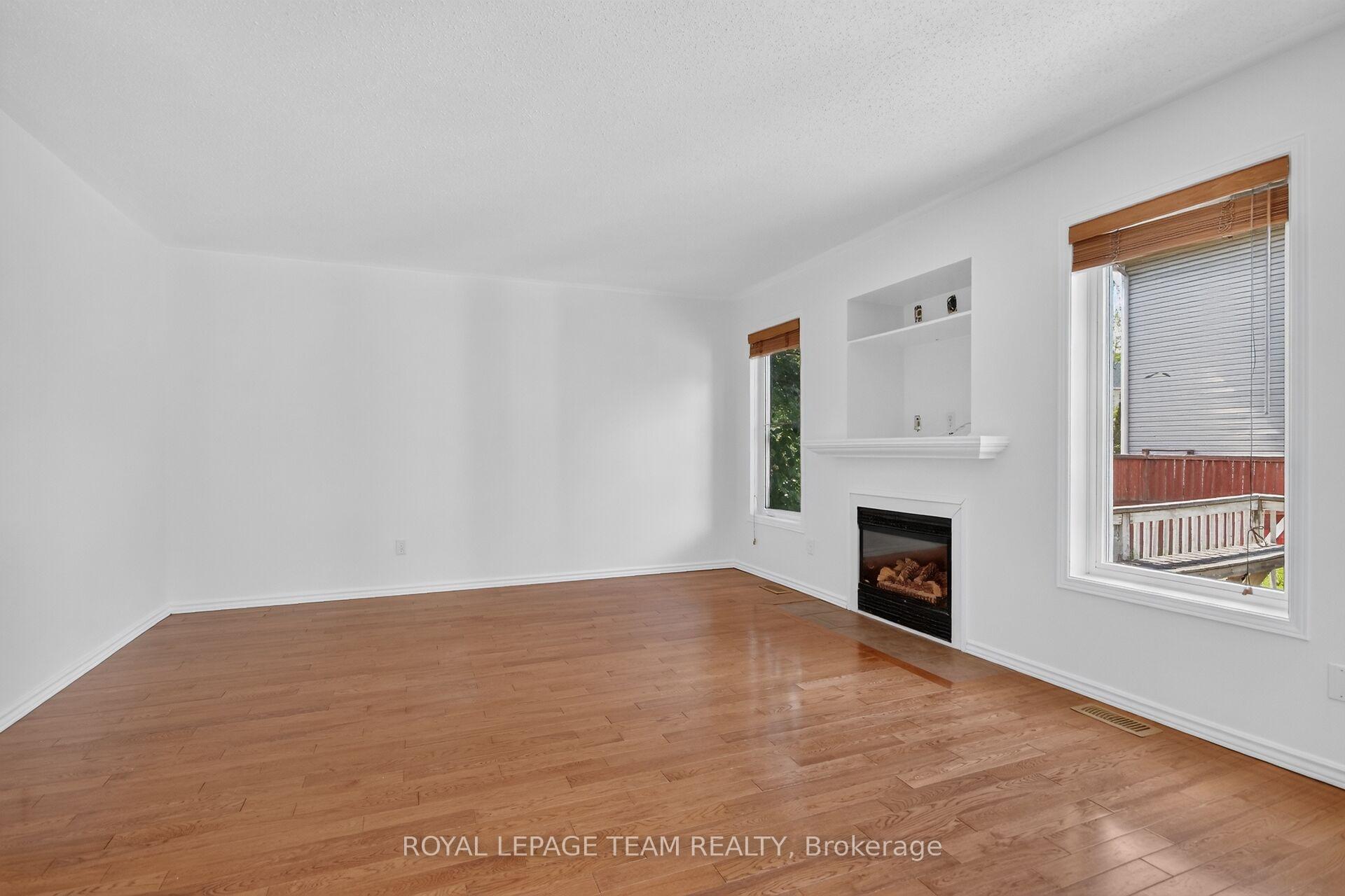 Photo 10 of 32 Vistapointe Drive, Ottawa, Barrhaven East — HOMEH