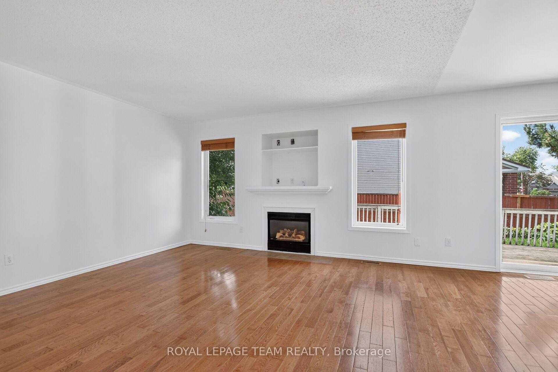 Photo 17 of 32 Vistapointe Drive, Ottawa, Barrhaven East — HOMEH