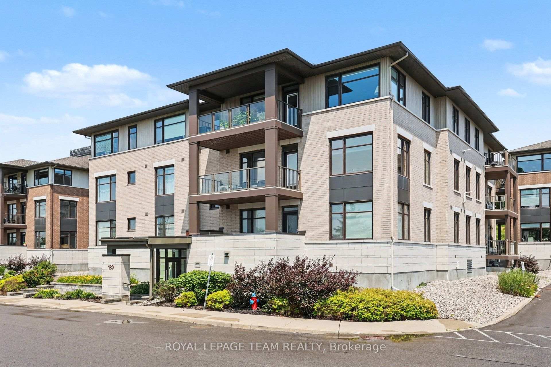 Photo 4 of Unit 304, 180 Guelph Private, Ottawa, Kanata - Kanata Lakes/Heritage Hills — HOMEH