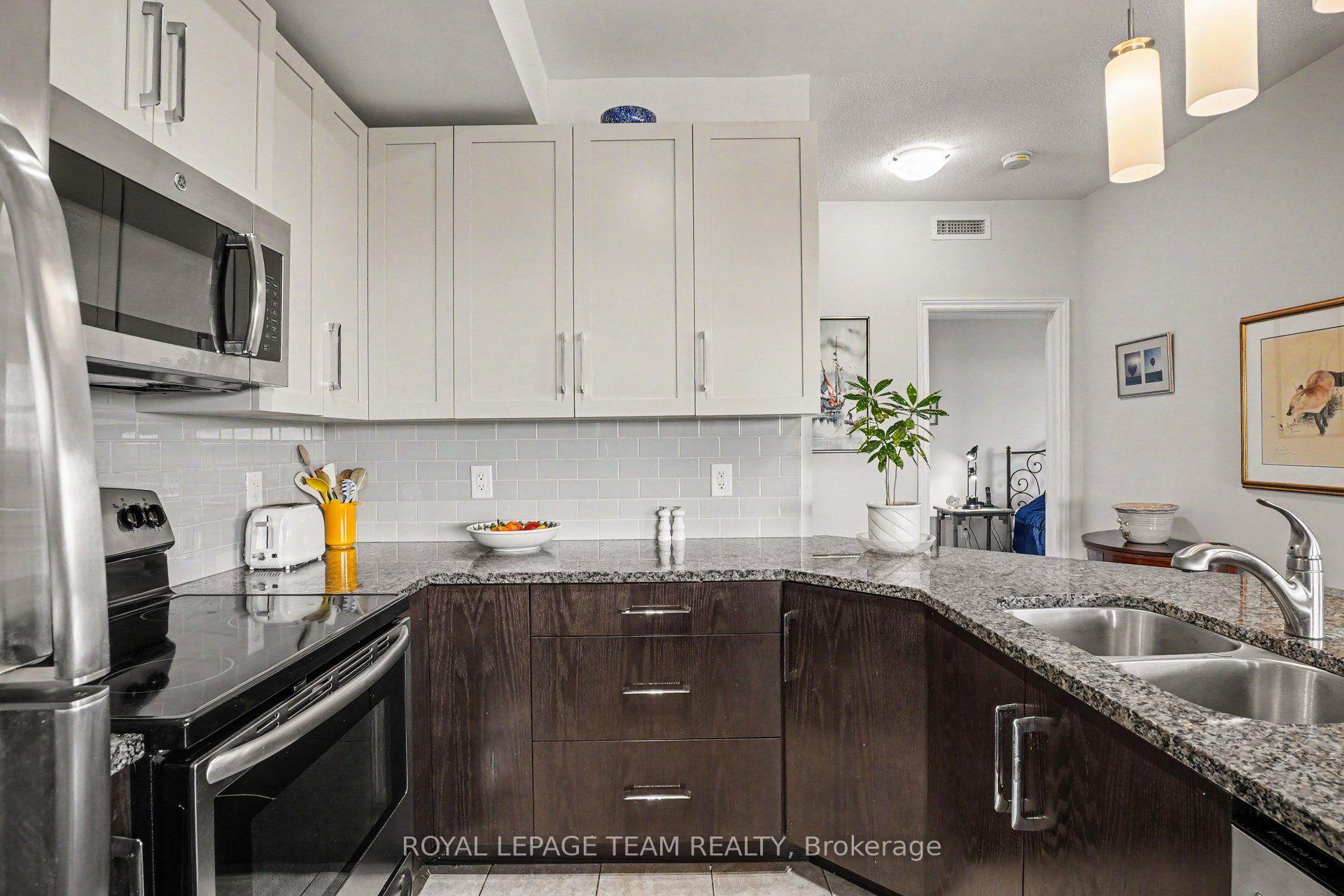Photo 12 of Unit 304, 180 Guelph Private, Ottawa, Kanata - Kanata Lakes/Heritage Hills — HOMEH