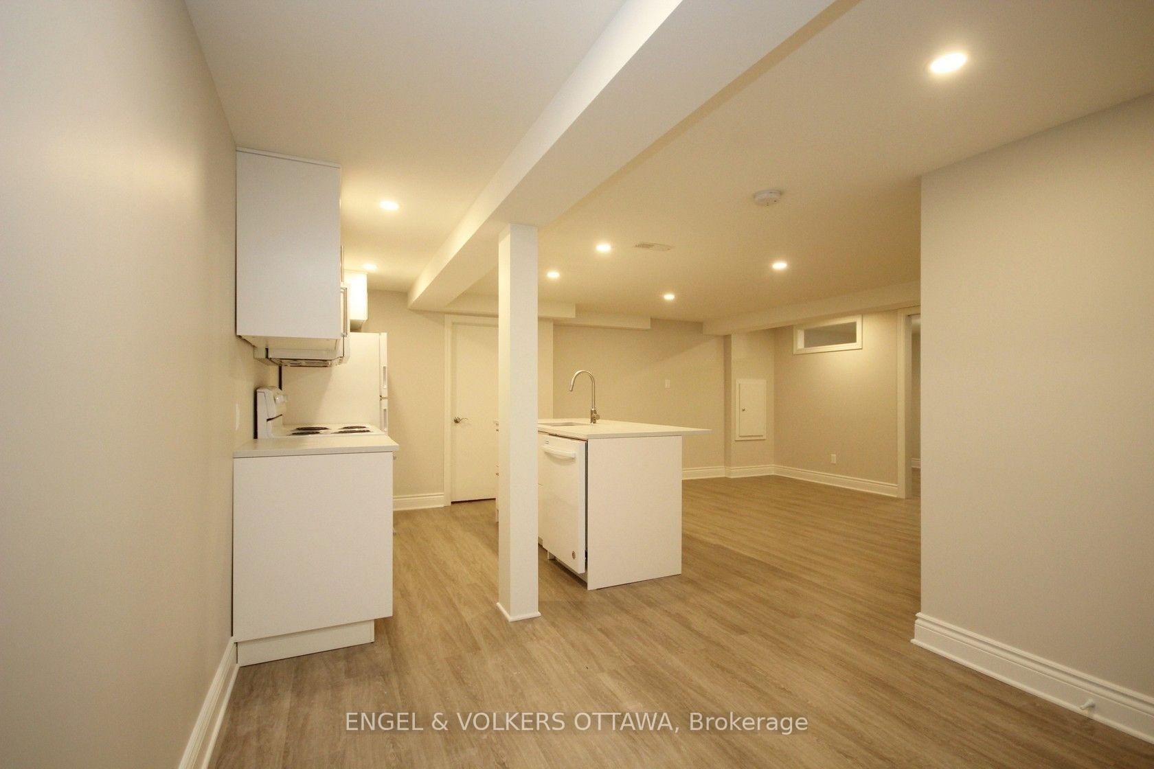 Photo 7 of Unit B, 2073 Alton Street, Ottawa, Elmvale Acres — HOMEH