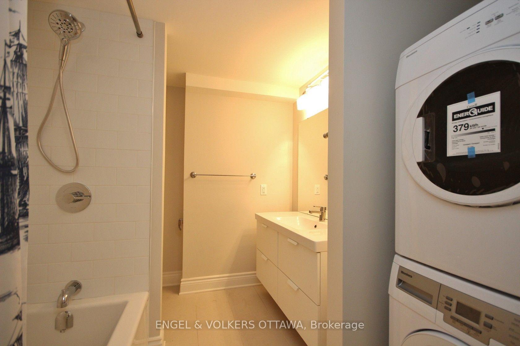Photo 16 of Unit B, 2073 Alton Street, Ottawa, Elmvale Acres — HOMEH
