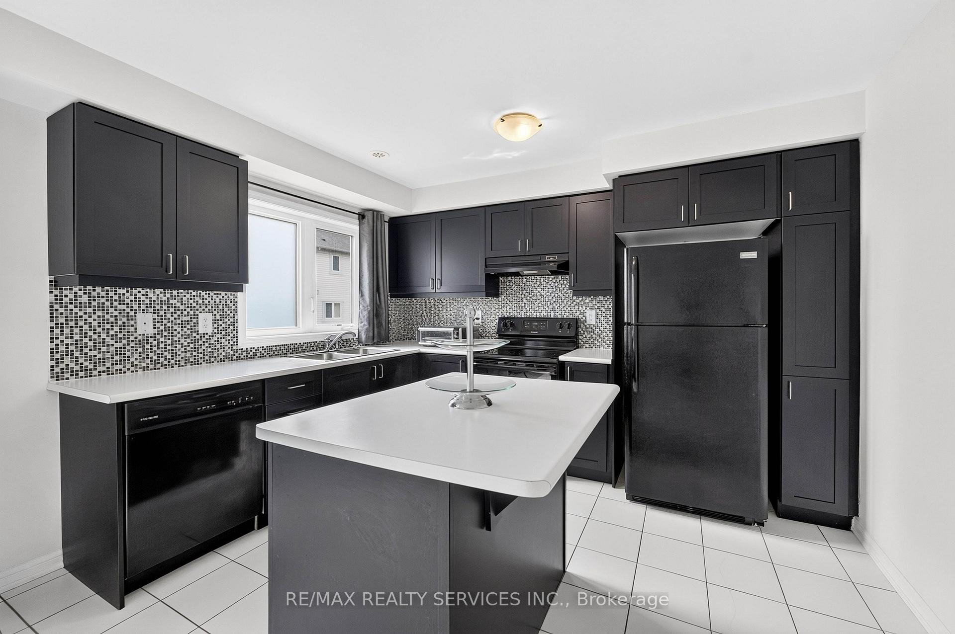 Photo 24 of 22 Affleck Road, Brampton, Northwest Brampton — HOMEH