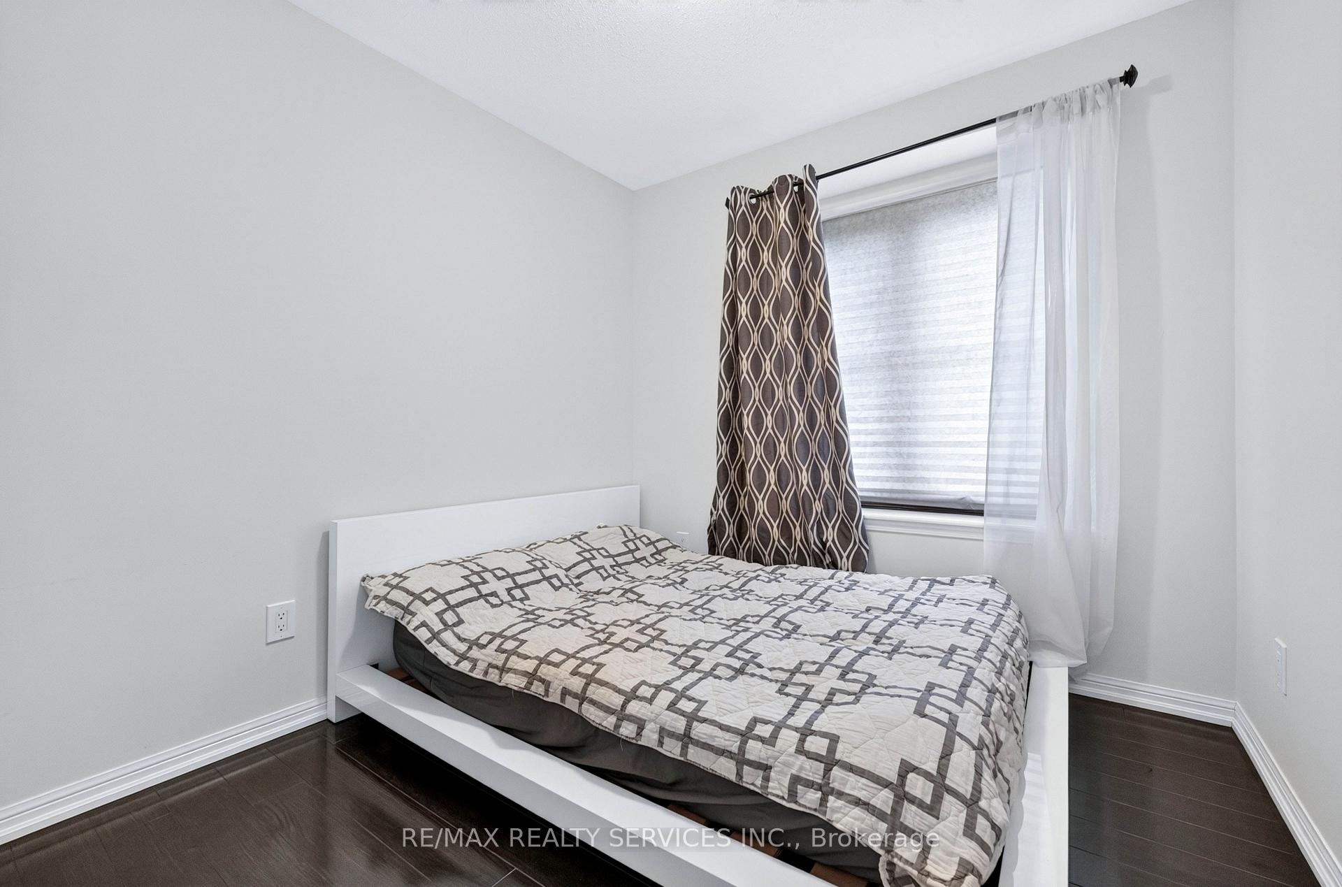Photo 37 of 22 Affleck Road, Brampton, Northwest Brampton — HOMEH