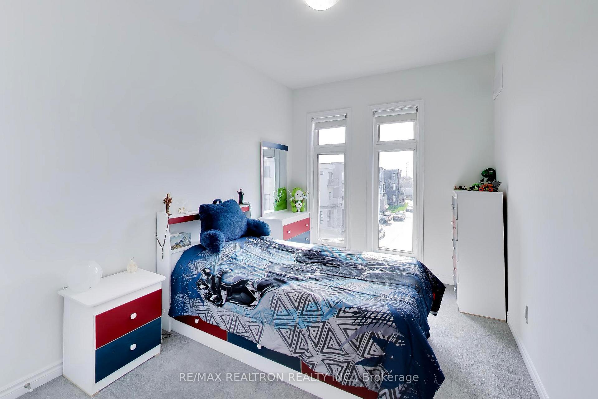 Photo 30 of 11 Inverary Crescent, Vaughan, Elder Mills — HOMEH