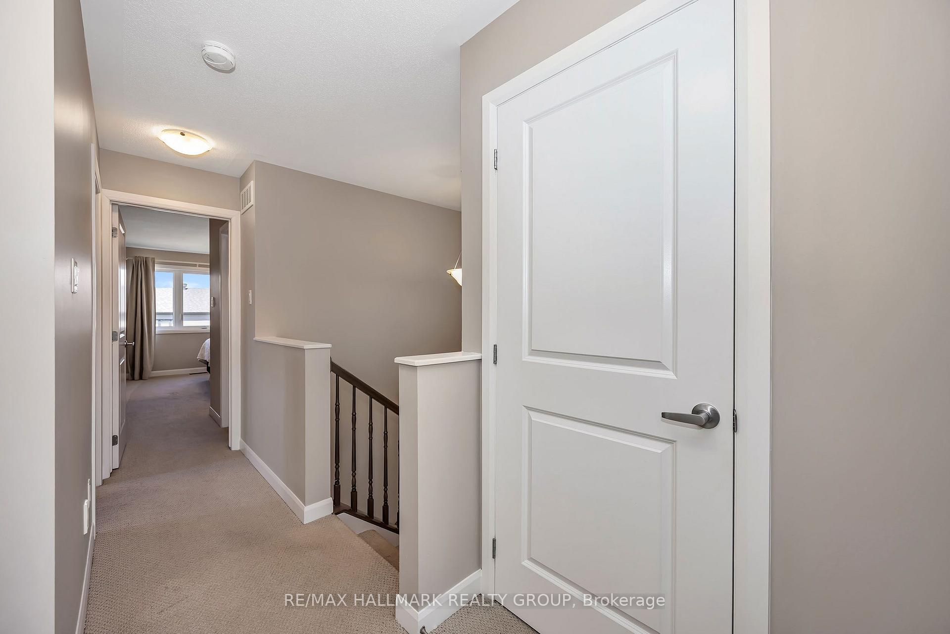 Photo 16 of 196 Bending Way, Ottawa, Barrhaven - Hearts Desire — HOMEH