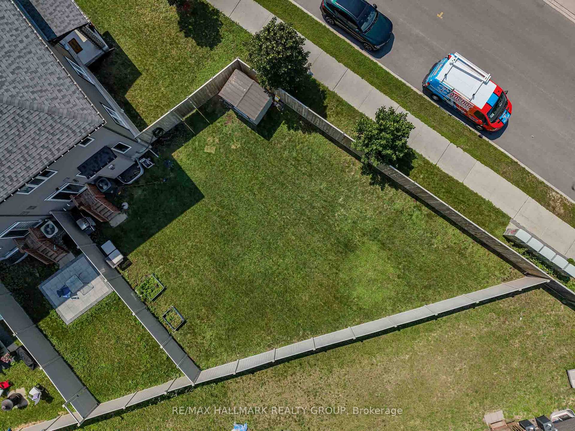 Photo 37 of 196 Bending Way, Ottawa, Barrhaven - Hearts Desire — HOMEH