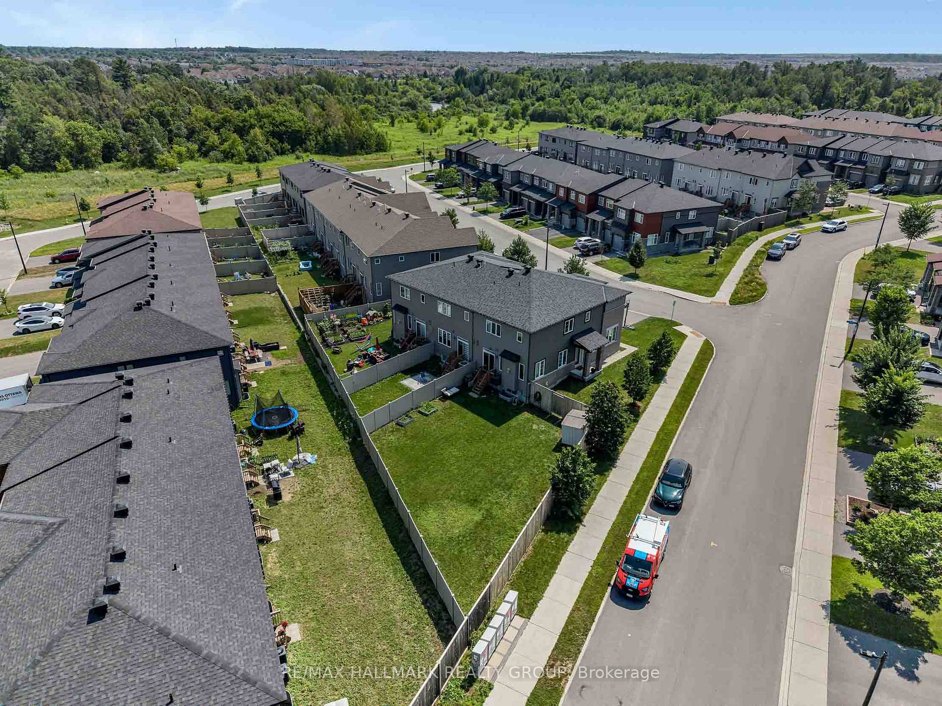 Photo 39 of 196 Bending Way, Ottawa, Barrhaven - Hearts Desire — HOMEH