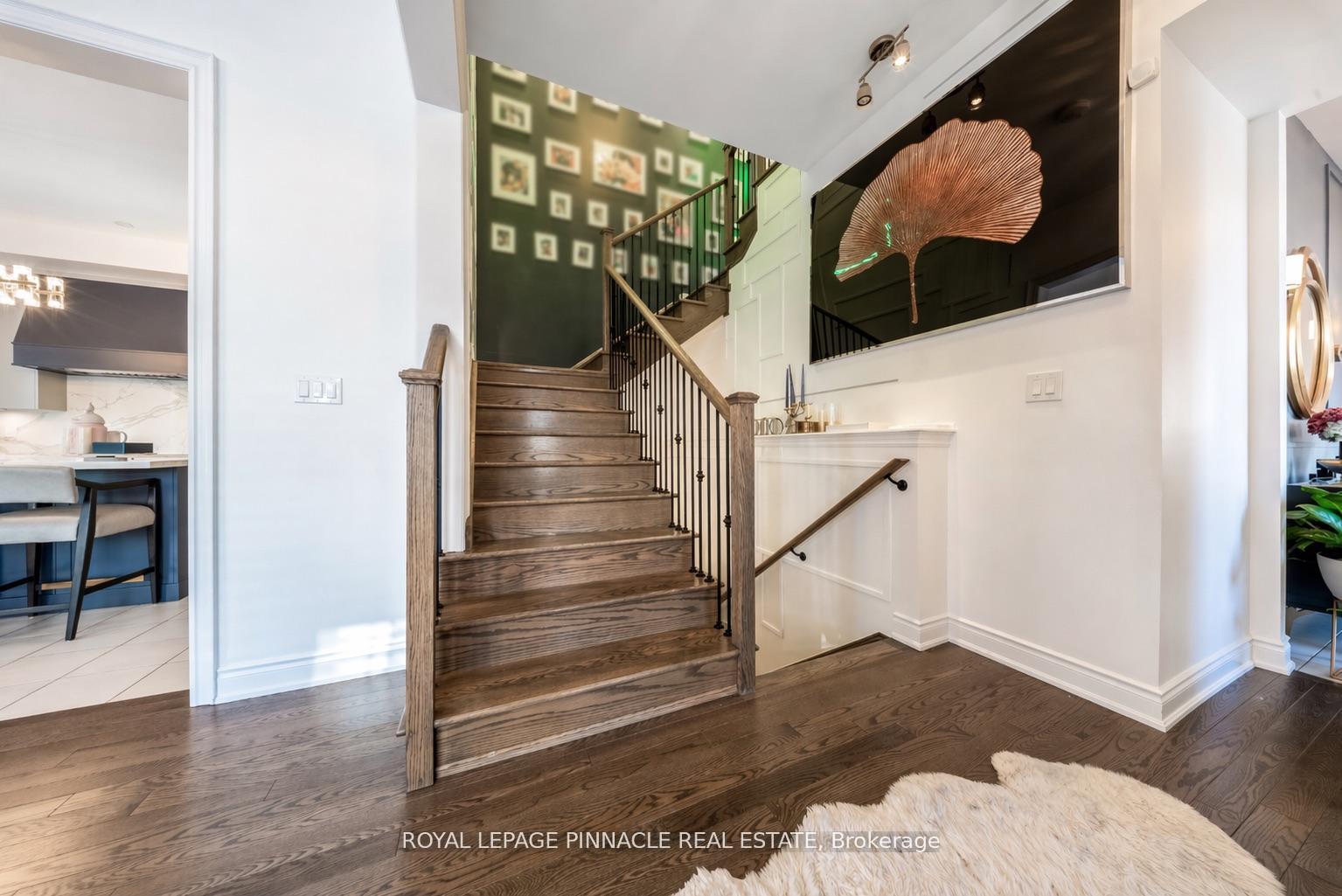 Photo 18 of Unit Upper, 1504 Yellow Rose Circle, Oakville, Glen Abbey — HOMEH