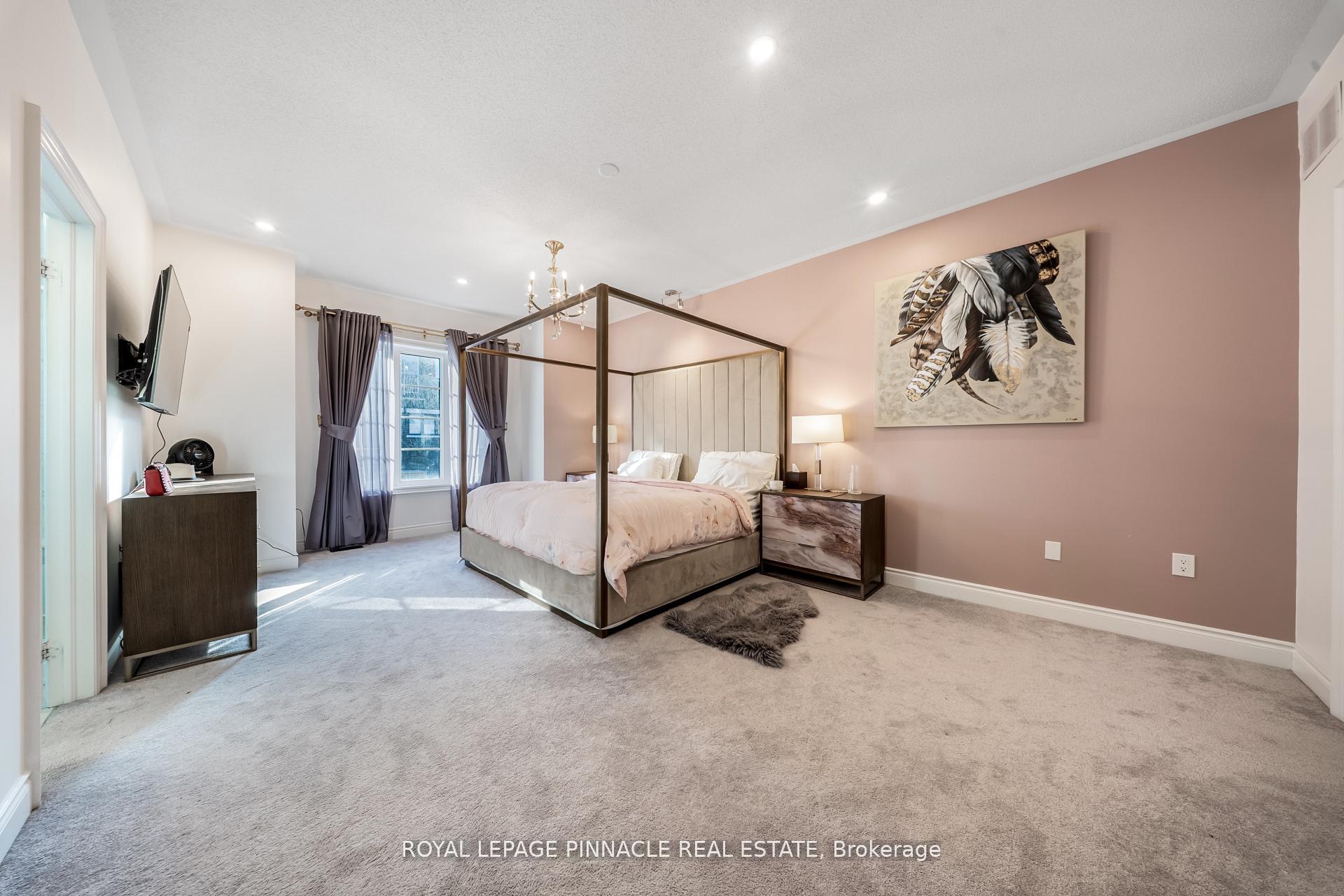 Photo 21 of Unit Upper, 1504 Yellow Rose Circle, Oakville, Glen Abbey — HOMEH