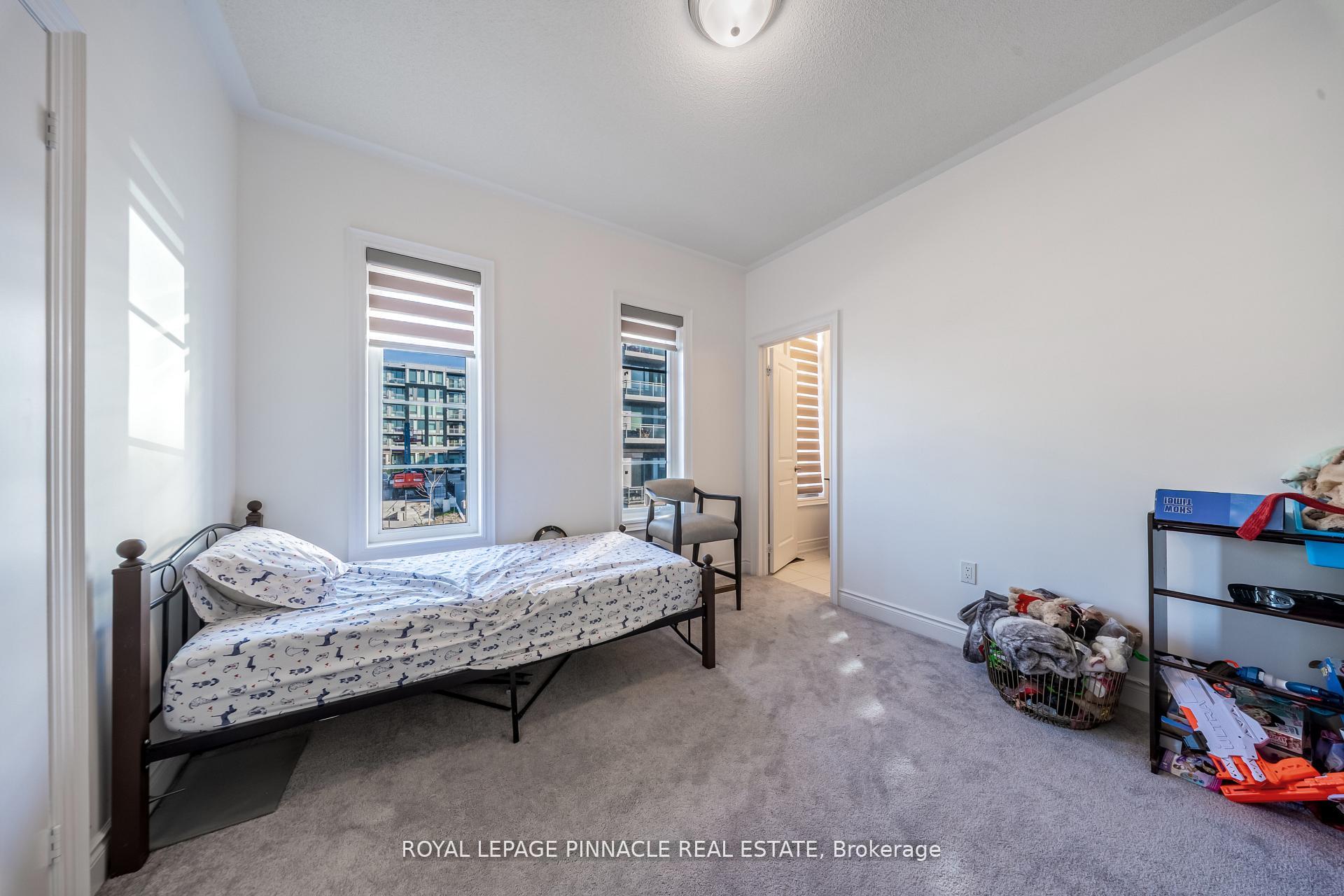 Photo 28 of Unit Upper, 1504 Yellow Rose Circle, Oakville, Glen Abbey — HOMEH