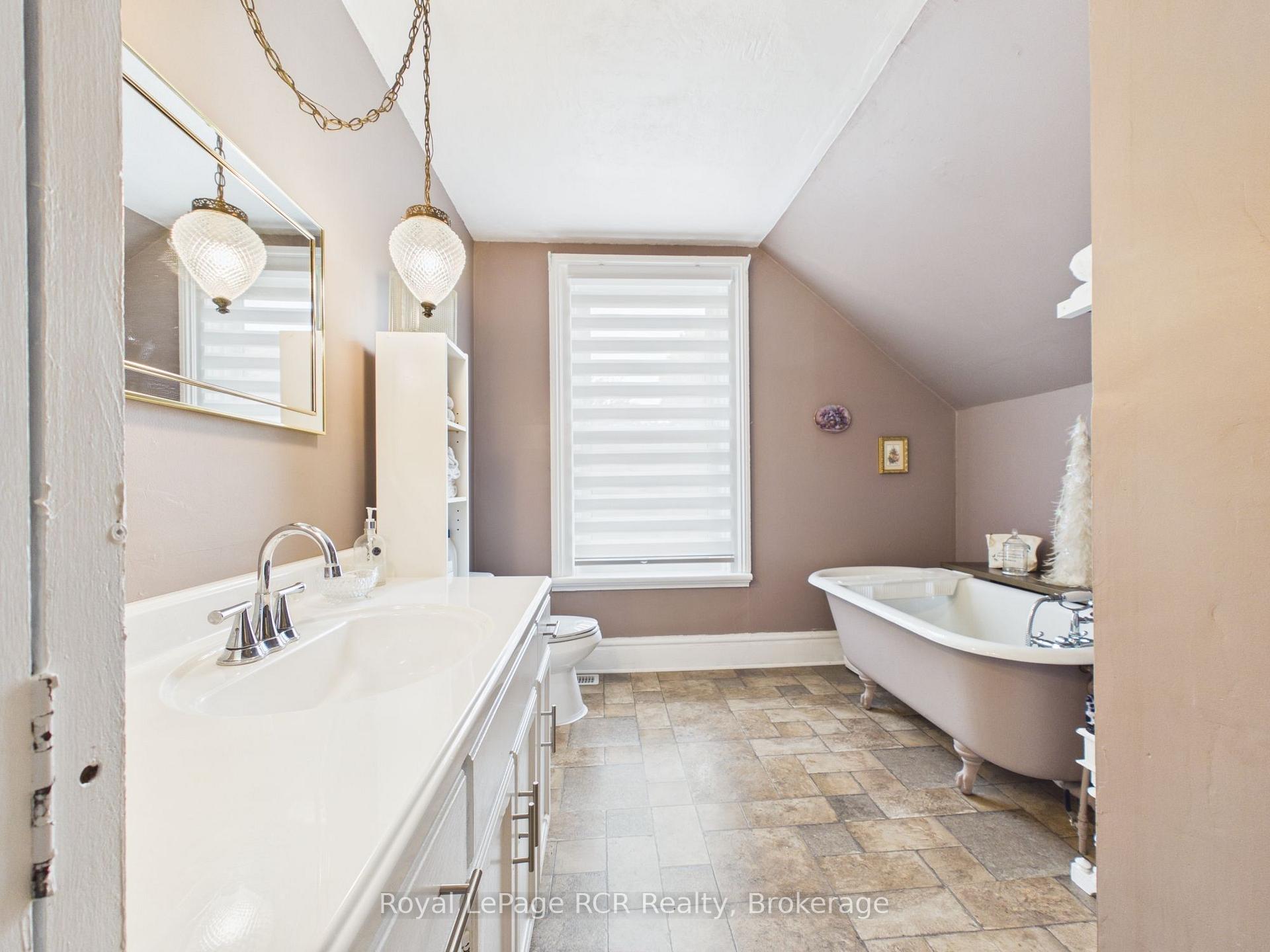 Photo 24 of 338 Minnie Street, North Huron, Wingham — HOMEH