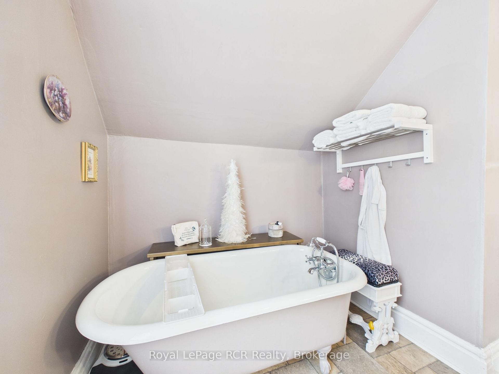 Photo 26 of 338 Minnie Street, North Huron, Wingham — HOMEH