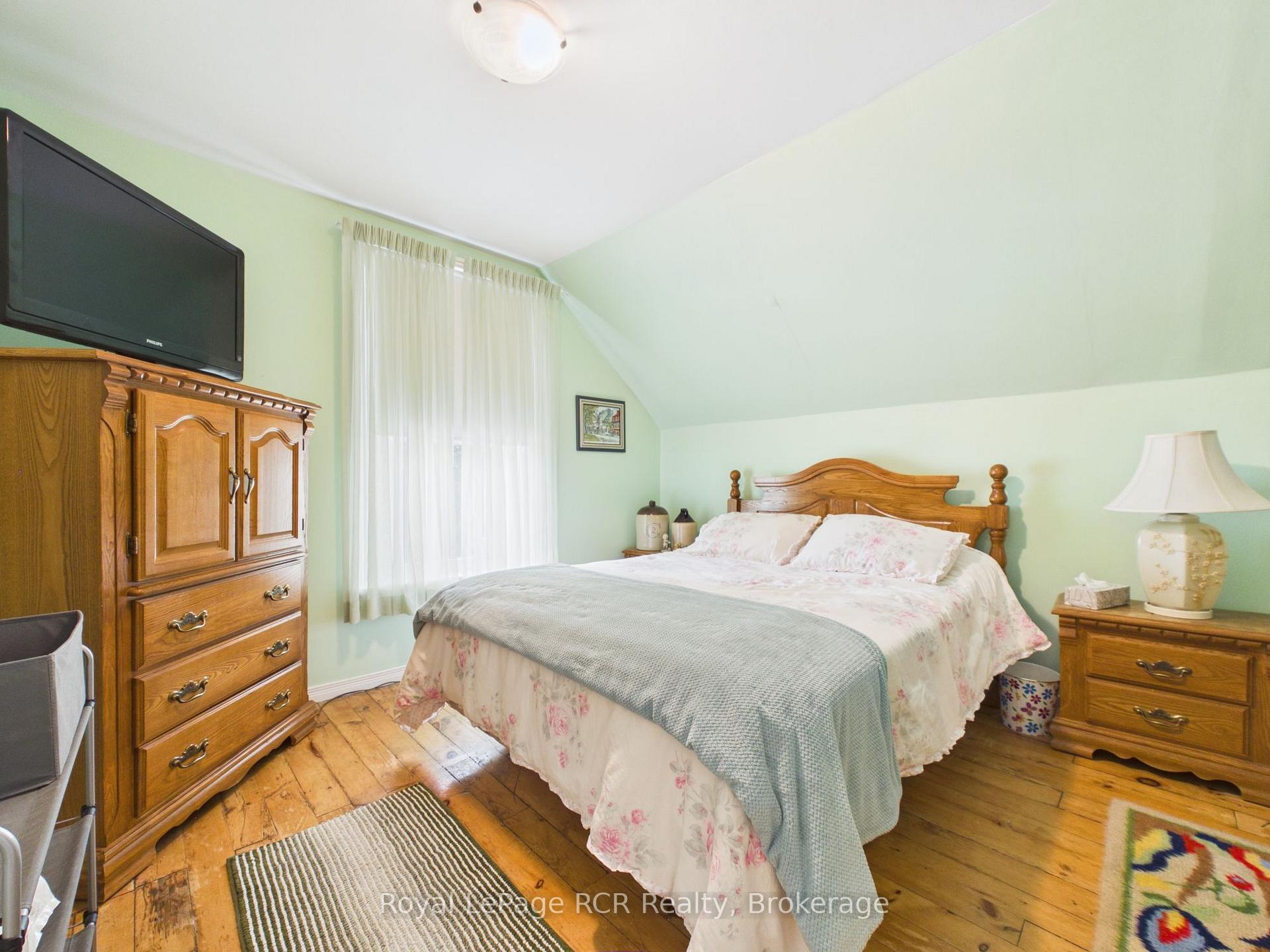 Photo 29 of 338 Minnie Street, North Huron, Wingham — HOMEH