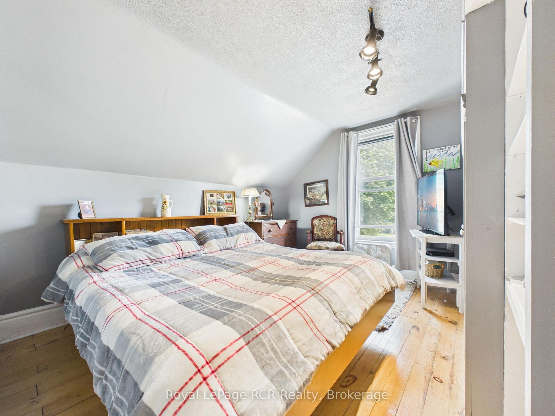 Photo 31 of 338 Minnie Street, North Huron, Wingham — HOMEH