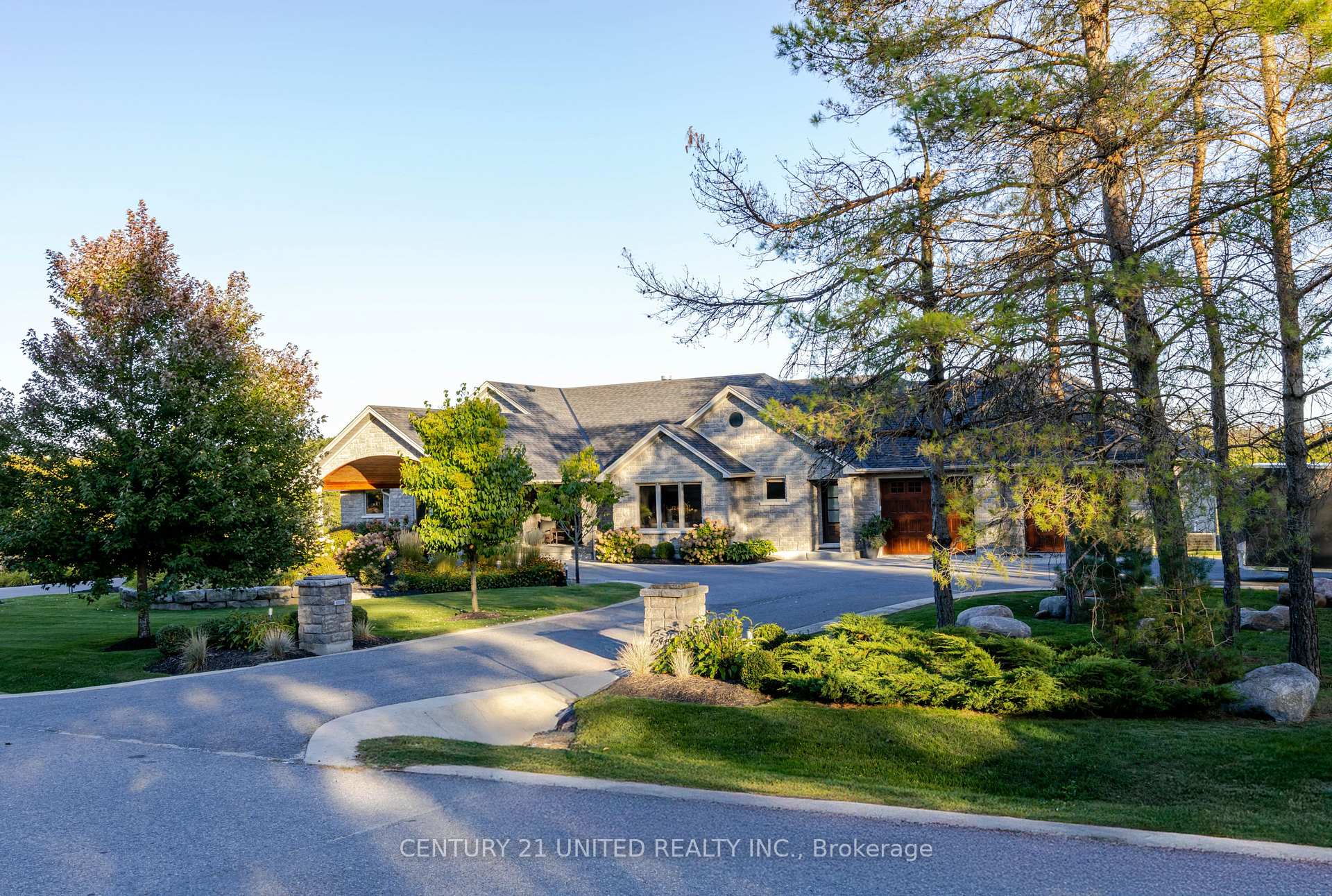Photo 4 of 7 Maplehill Drive, Cavan Monaghan, Cavan-Monaghan — HOMEH