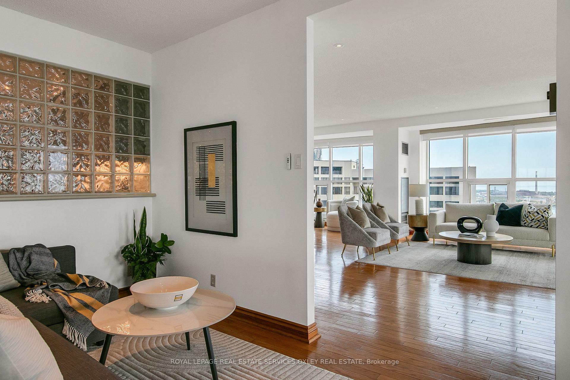 Photo 16 of Unit PH04, 99 Harbour Square, Toronto, Waterfront Communities — HOMEH