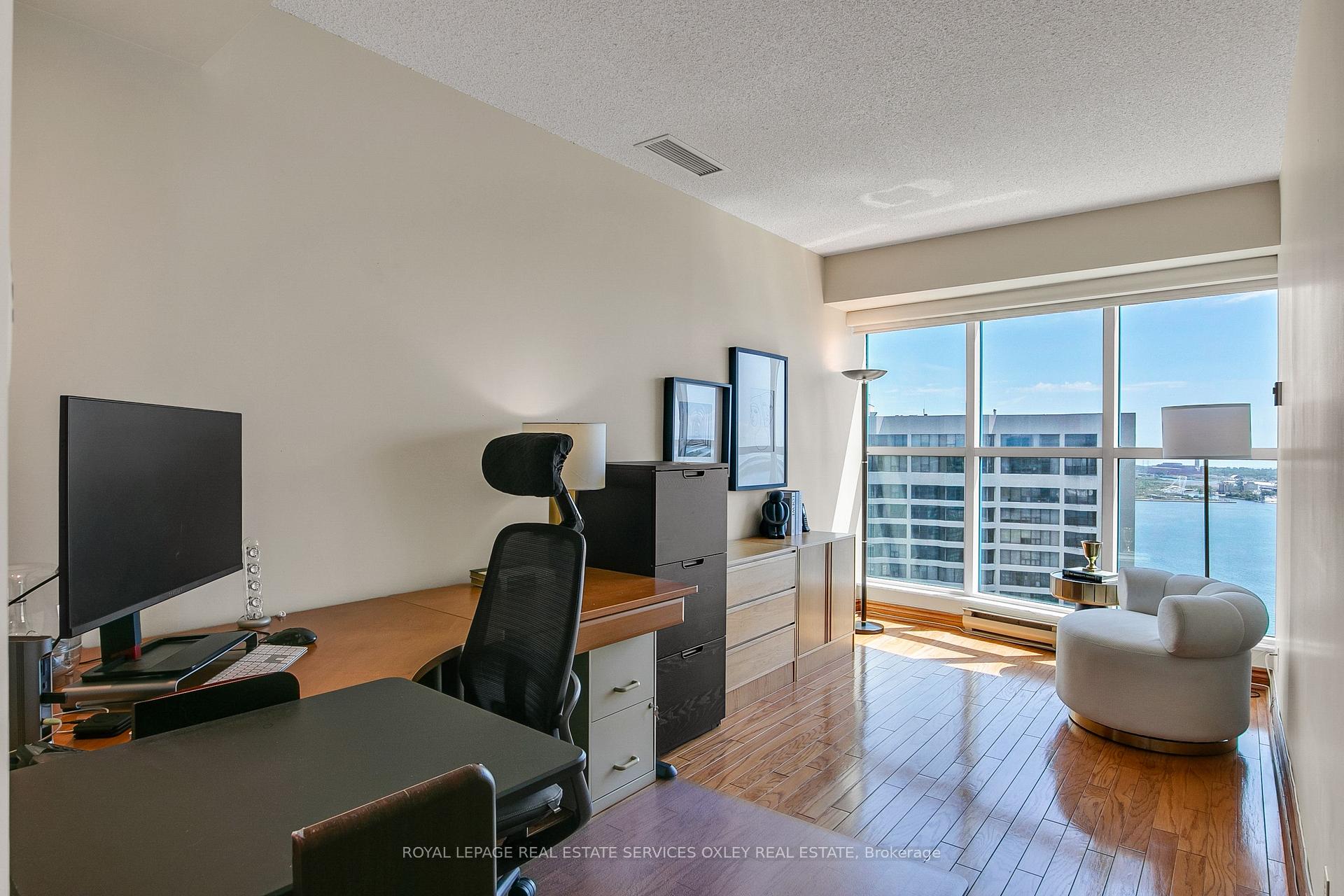 Photo 23 of Unit PH04, 99 Harbour Square, Toronto, Waterfront Communities — HOMEH