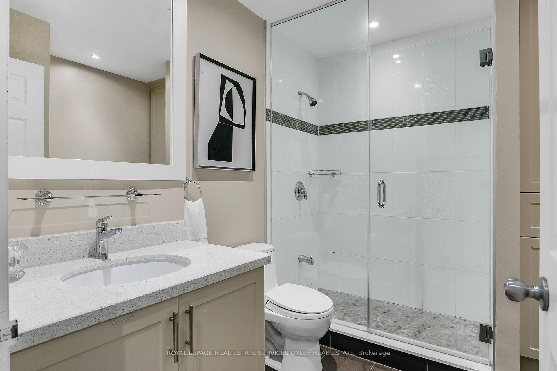 Photo 24 of Unit PH04, 99 Harbour Square, Toronto, Waterfront Communities — HOMEH