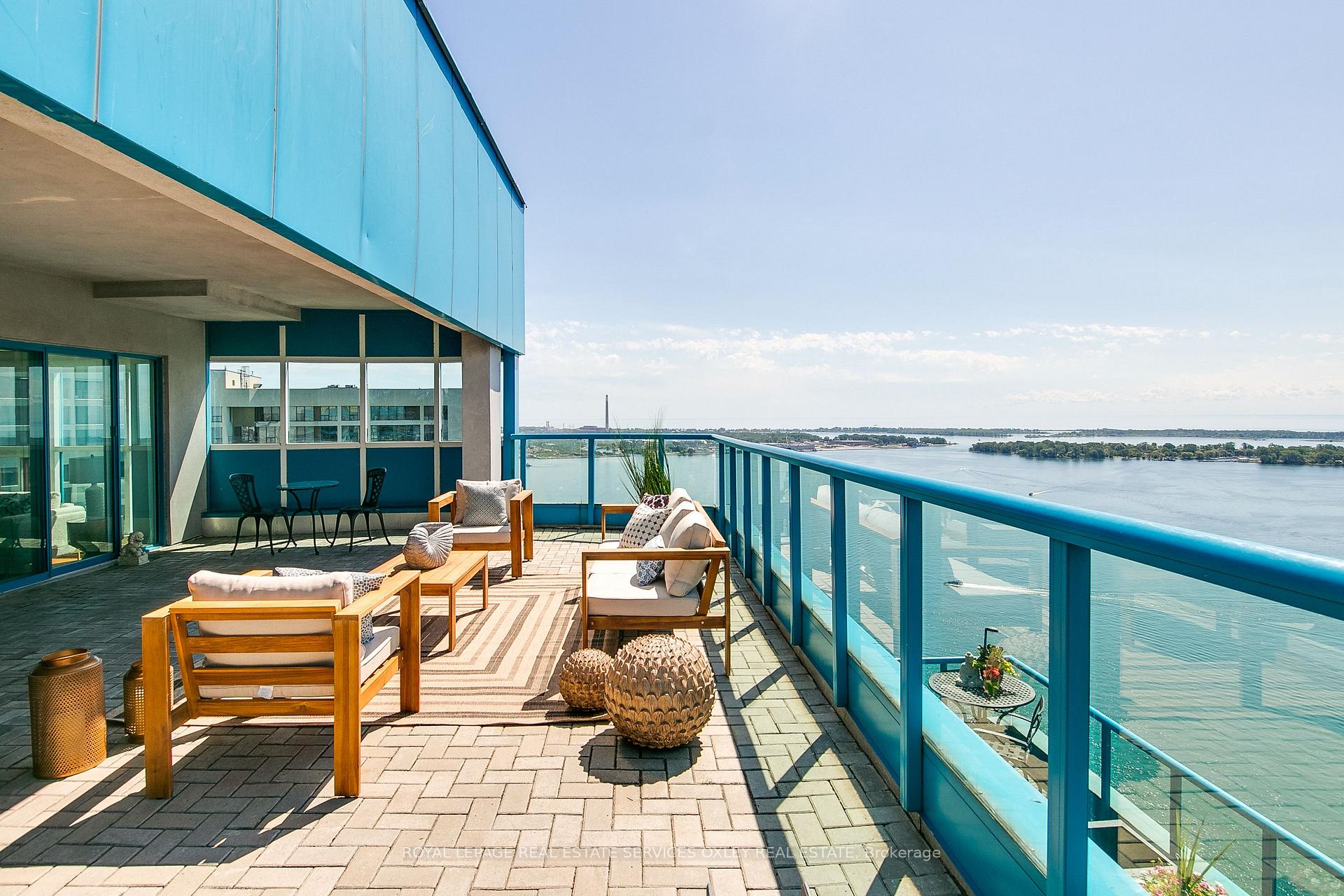 Photo 29 of Unit PH04, 99 Harbour Square, Toronto, Waterfront Communities — HOMEH
