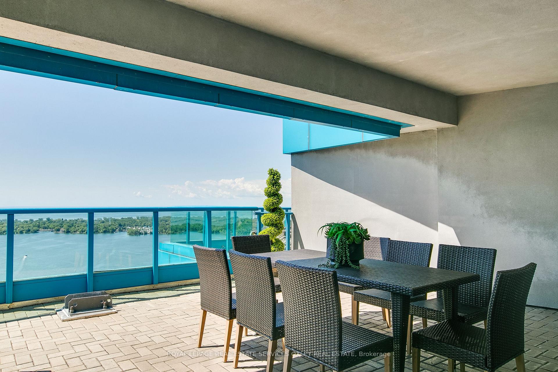 Photo 30 of Unit PH04, 99 Harbour Square, Toronto, Waterfront Communities — HOMEH