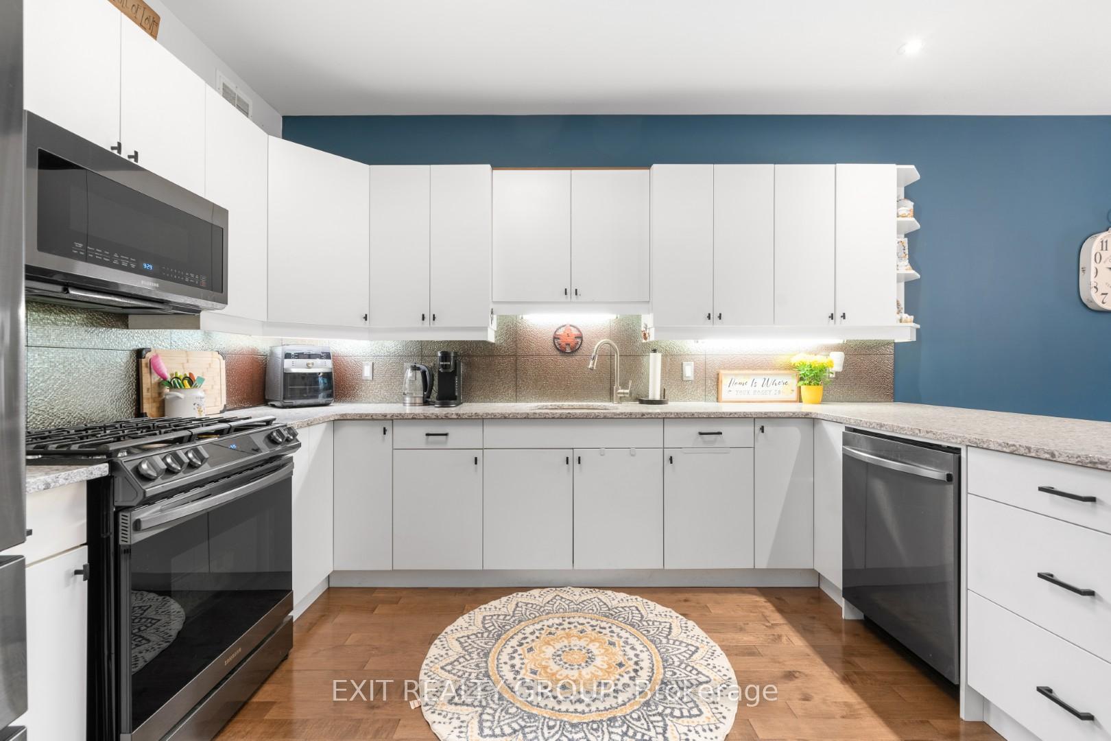 Photo 21 of 52 Aletha Drive, Prince Edward County, Wellington Ward — HOMEH
