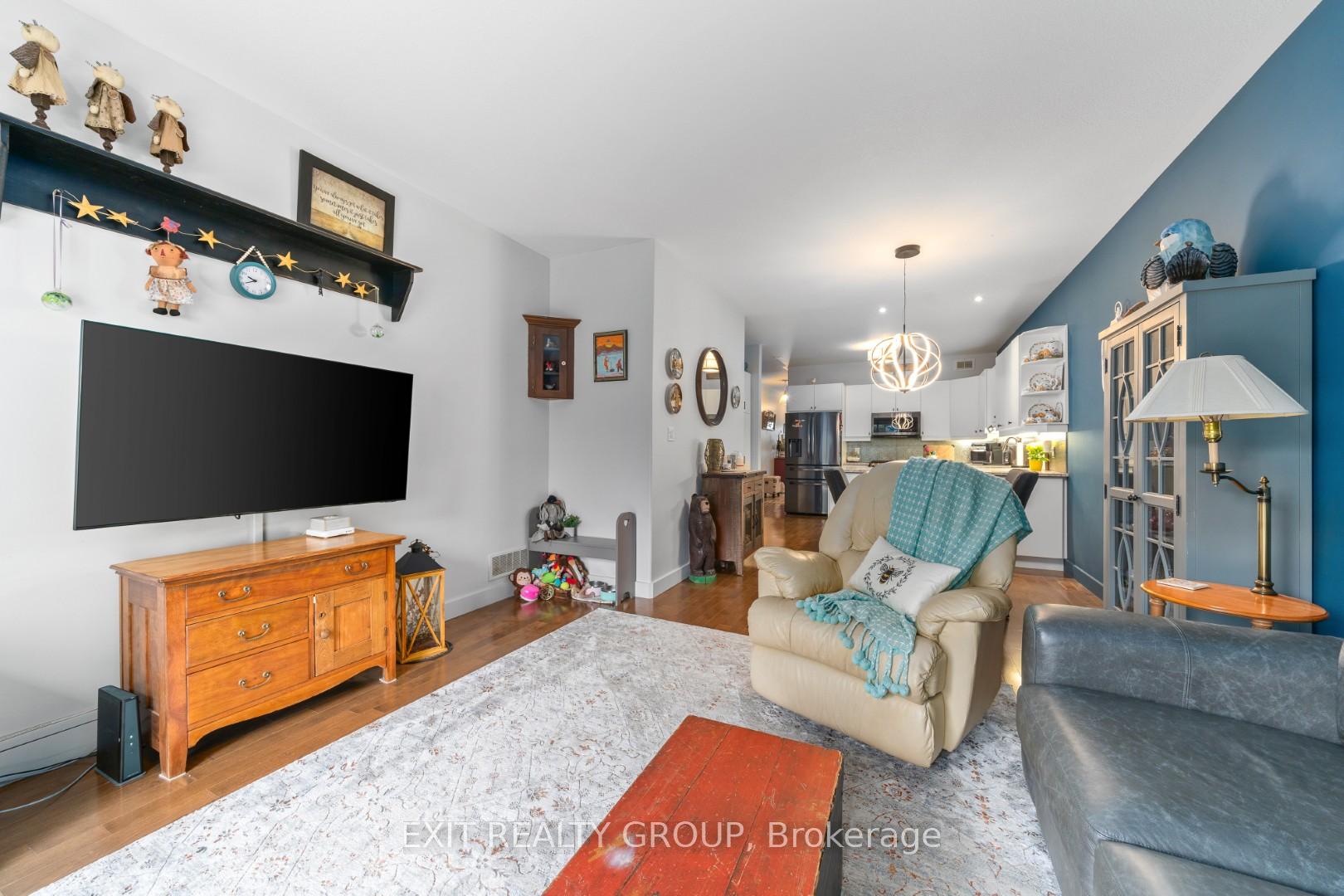 Photo 33 of 52 Aletha Drive, Prince Edward County, Wellington Ward — HOMEH