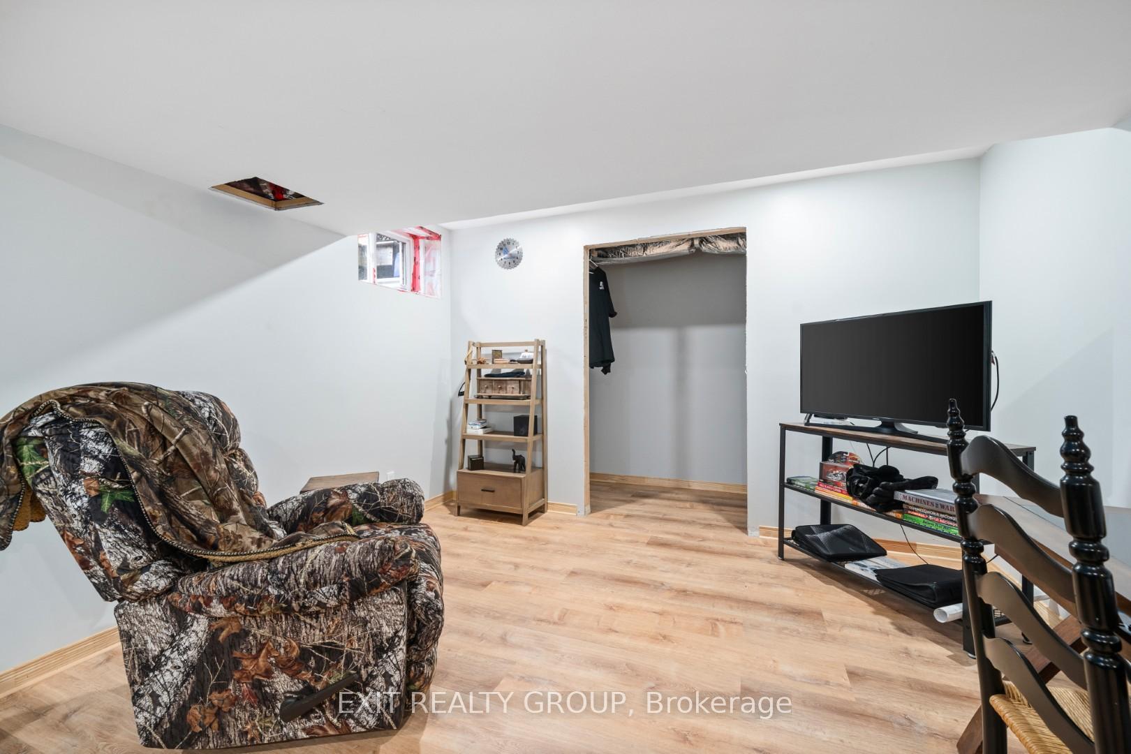 Photo 38 of 52 Aletha Drive, Prince Edward County, Wellington Ward — HOMEH