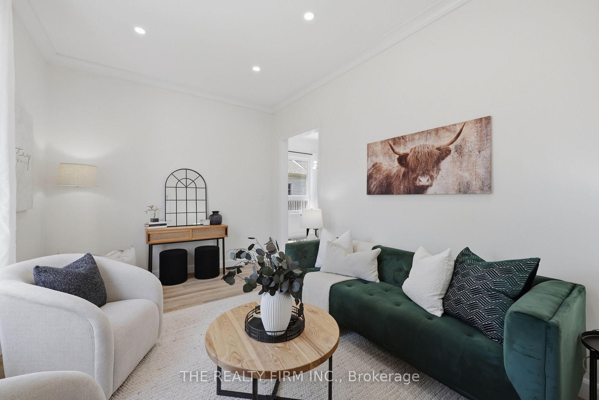 Photo 12 of 1068 Margaret Street, London, East M — HOMEH